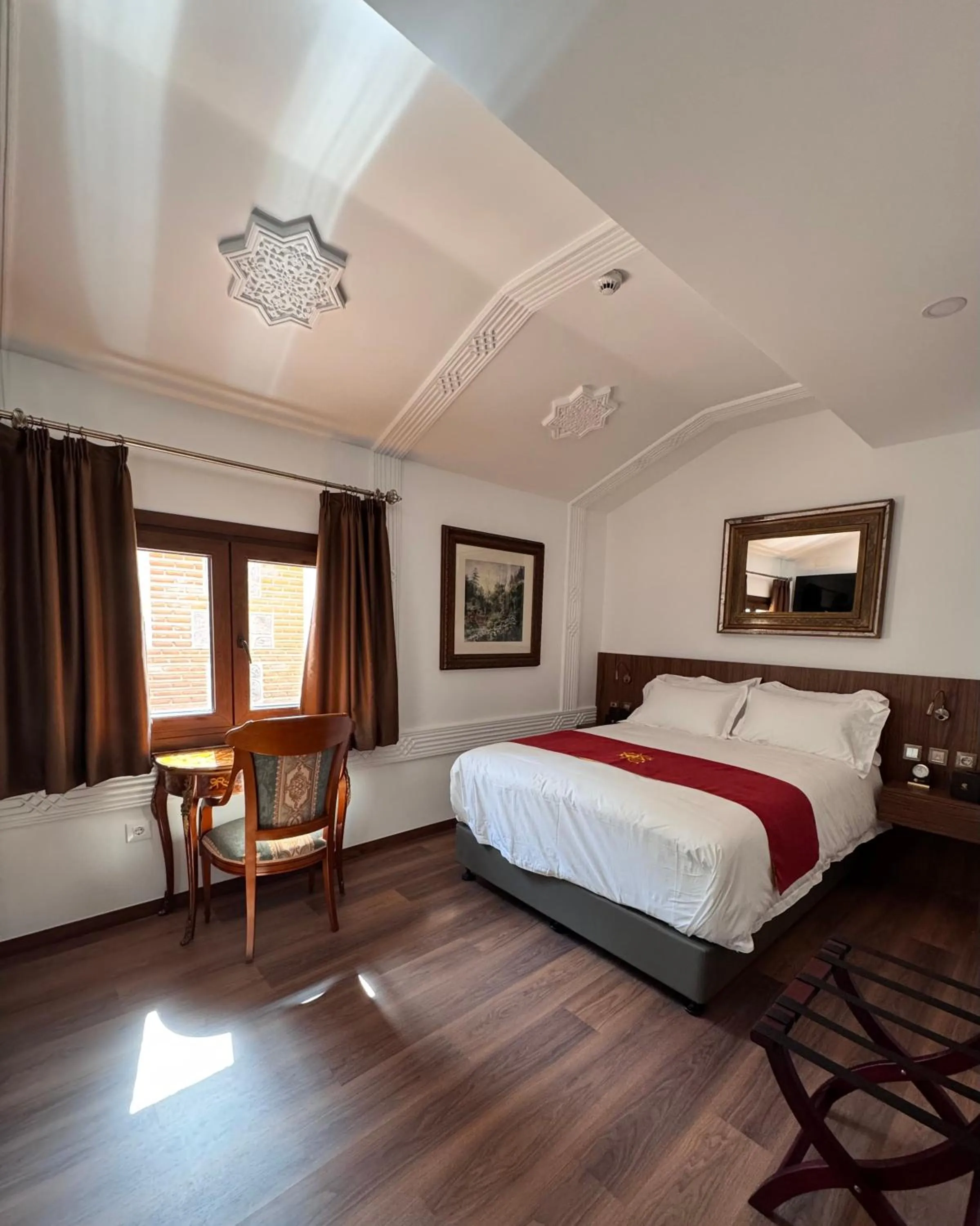 Bedroom, Bed in Hotel Boutique Casón De Los López