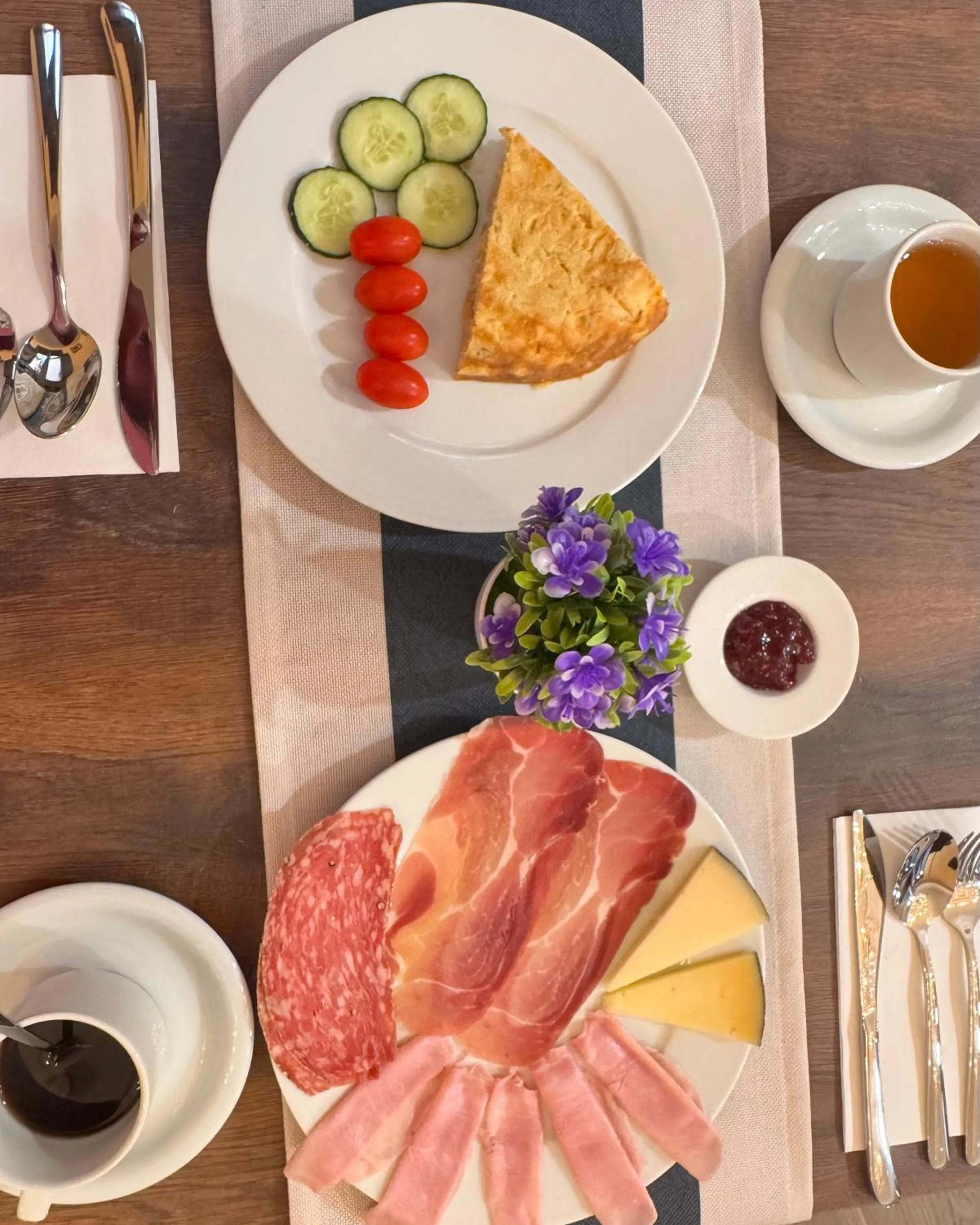 Breakfast in Hotel Boutique Casón De Los López