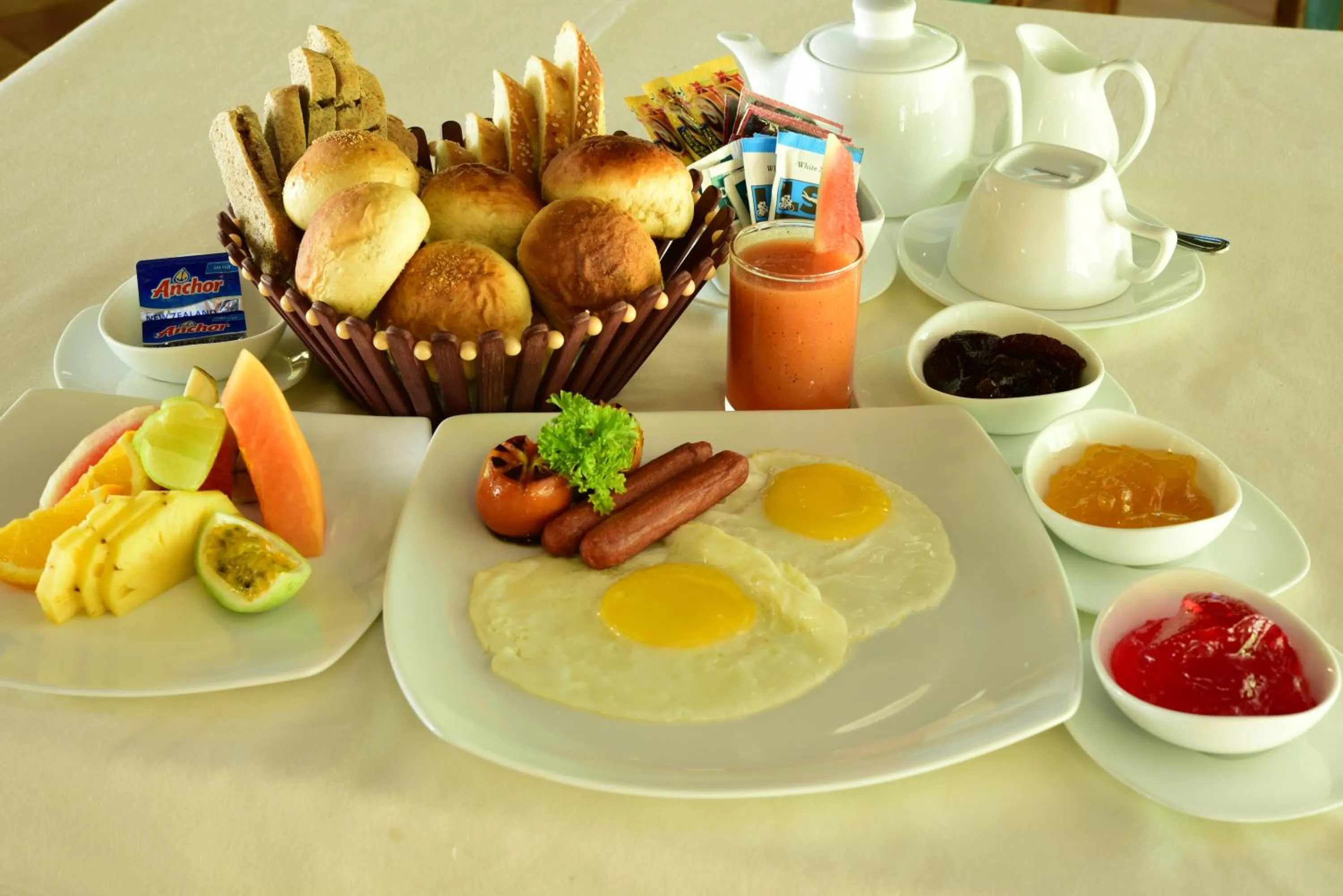 Breakfast in Rangiri Dambulla Resort