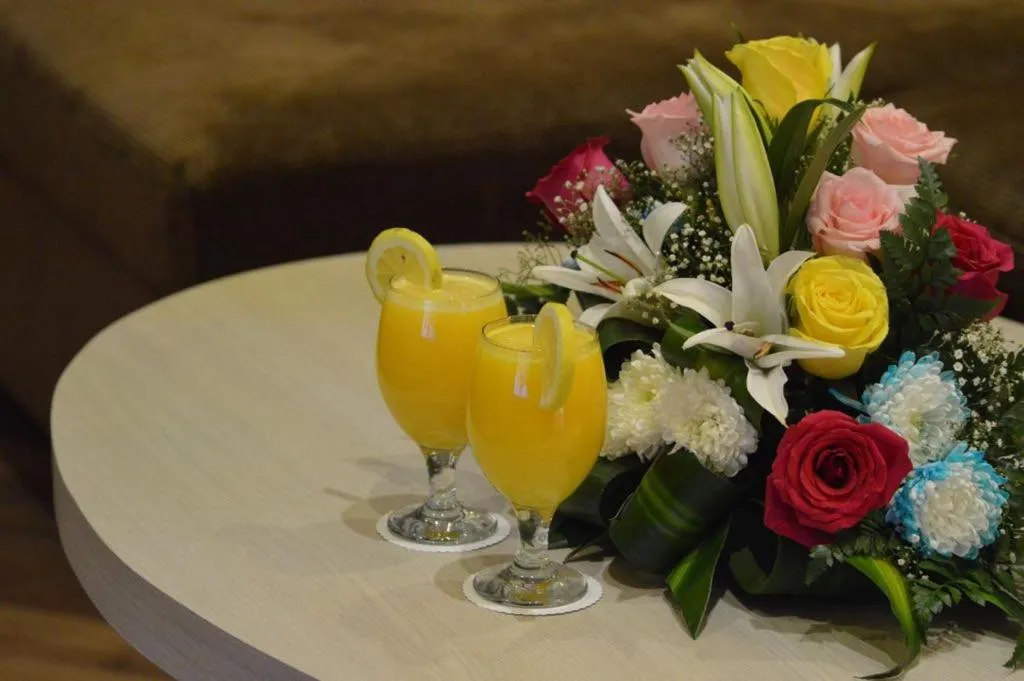 Restaurant/places to eat in Duset Hotel Suites