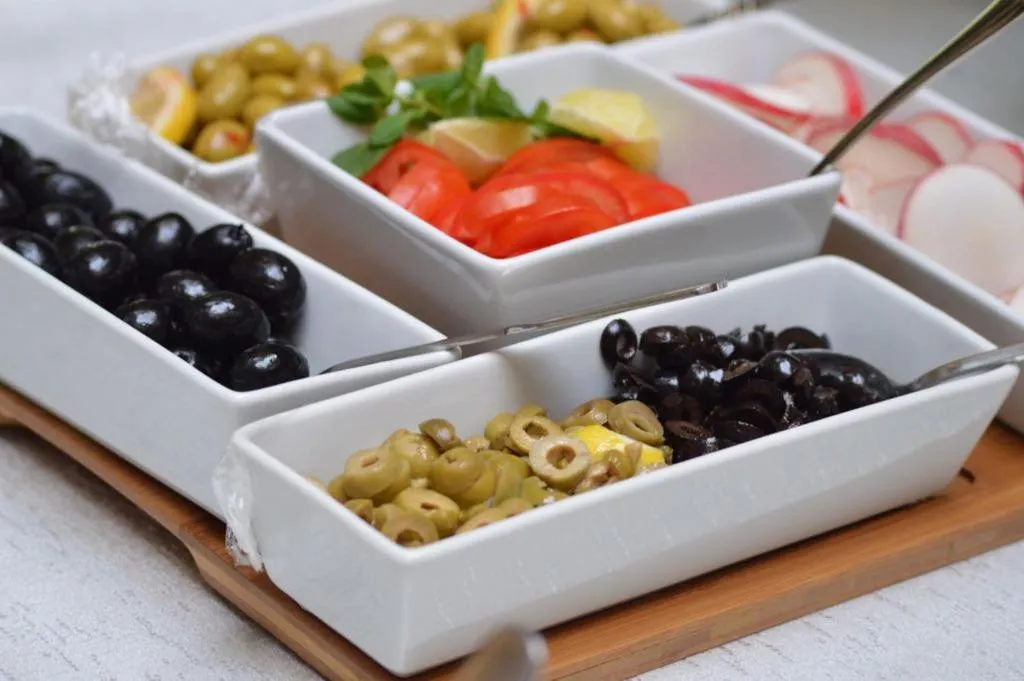 Food and drinks in Duset Hotel Suites