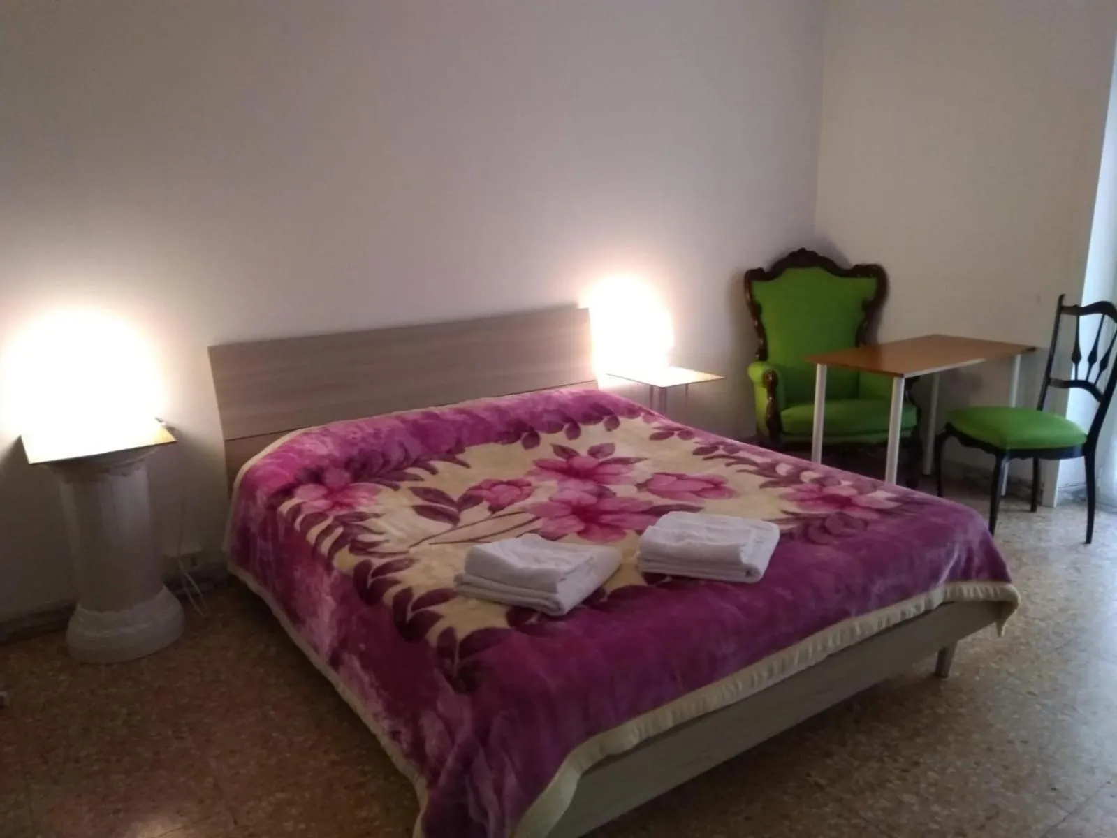 Bed in Next Stop Roma Affittacamere Casilino