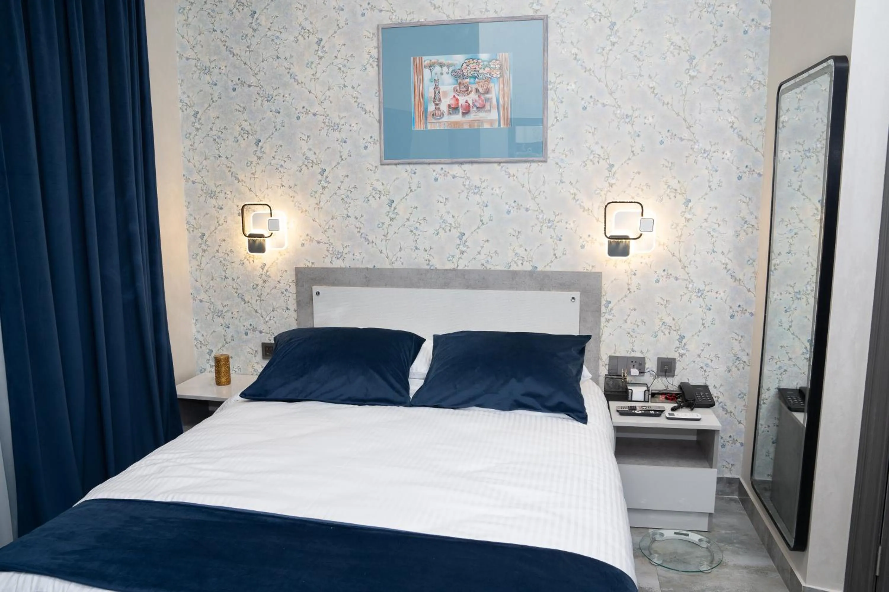 Deluxe Double Room in Prime Suites Hotel