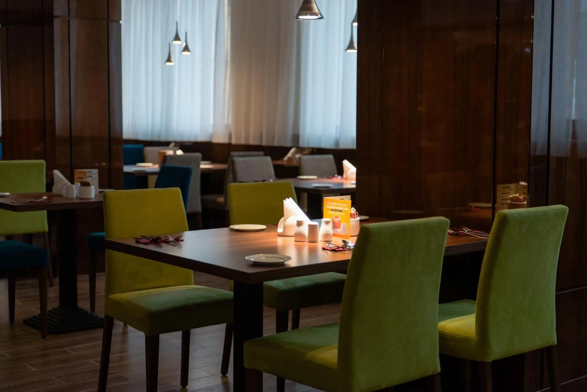 Restaurant/places to eat in Holiday Inn Aktau by IHG