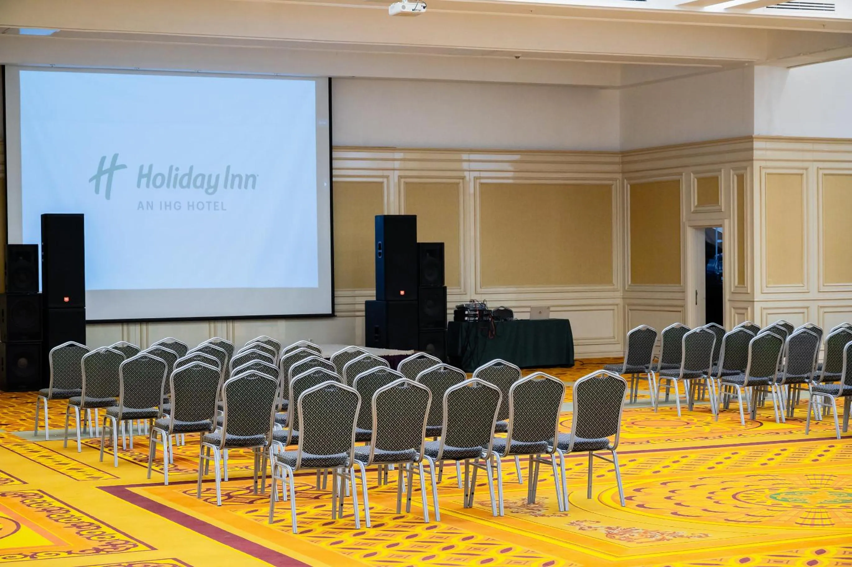 Holiday Inn Aktau by IHG