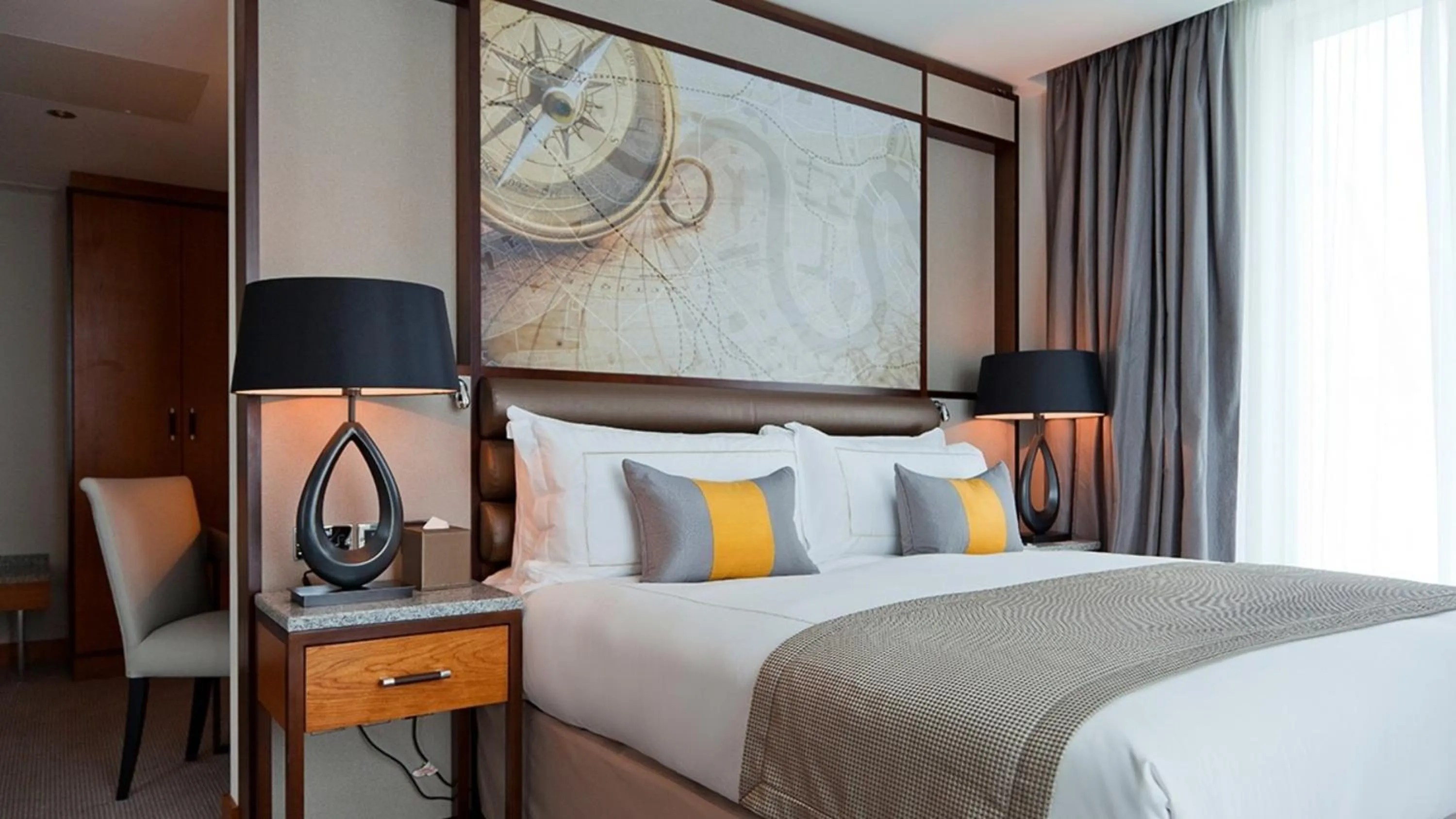 Bedroom, Bed in InterContinental London - The O2