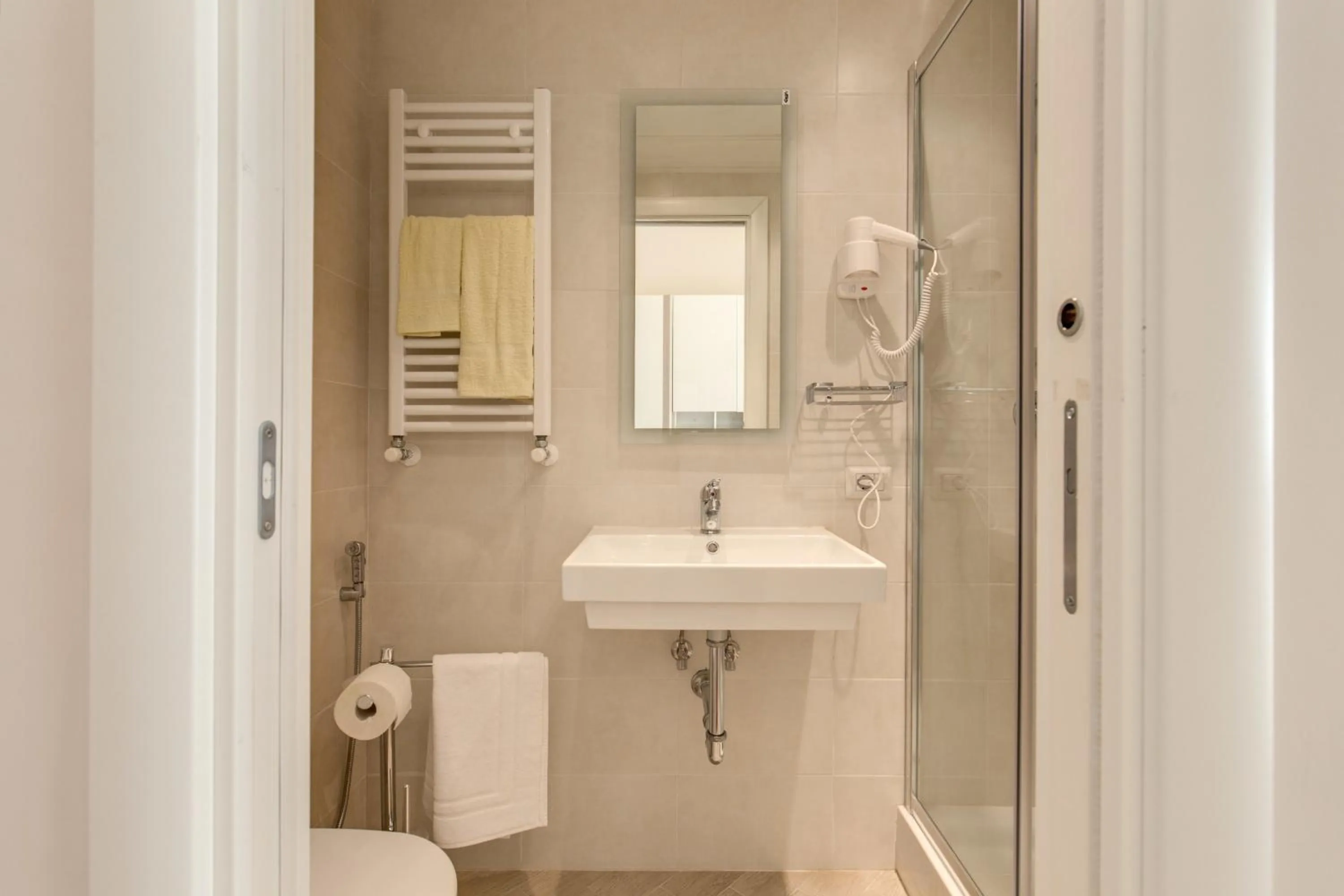 Bathroom in Casa Claudia Giulio Cesare