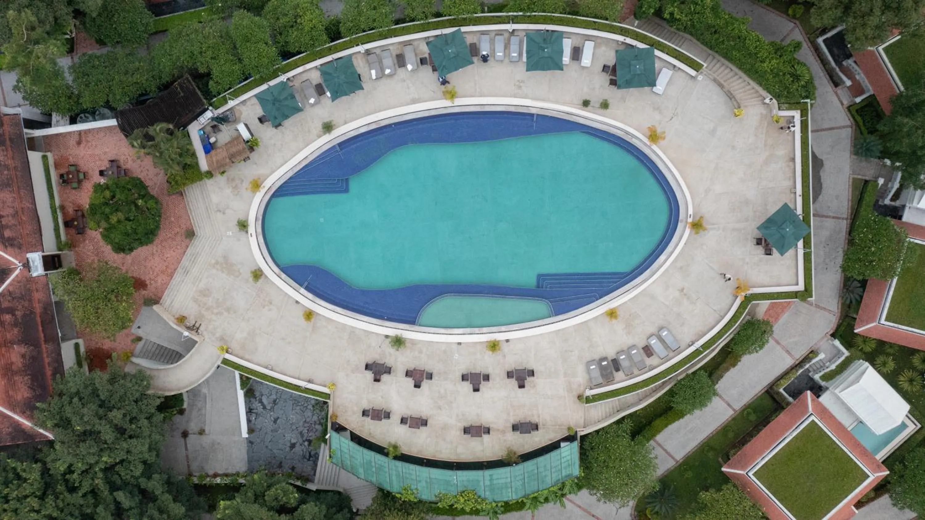Swimming pool in Luang Prabang View Hotel