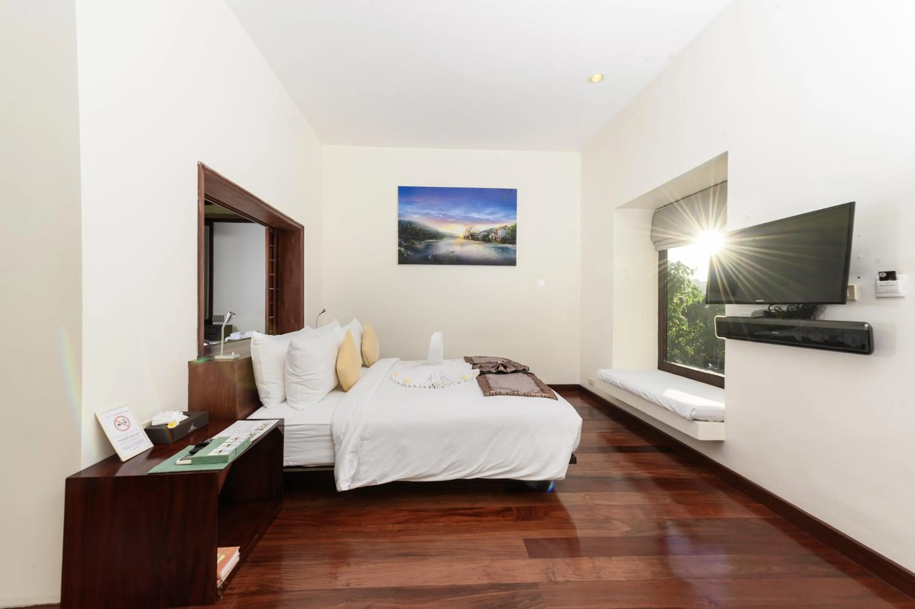 Bedroom, Bed in Luang Prabang View Hotel