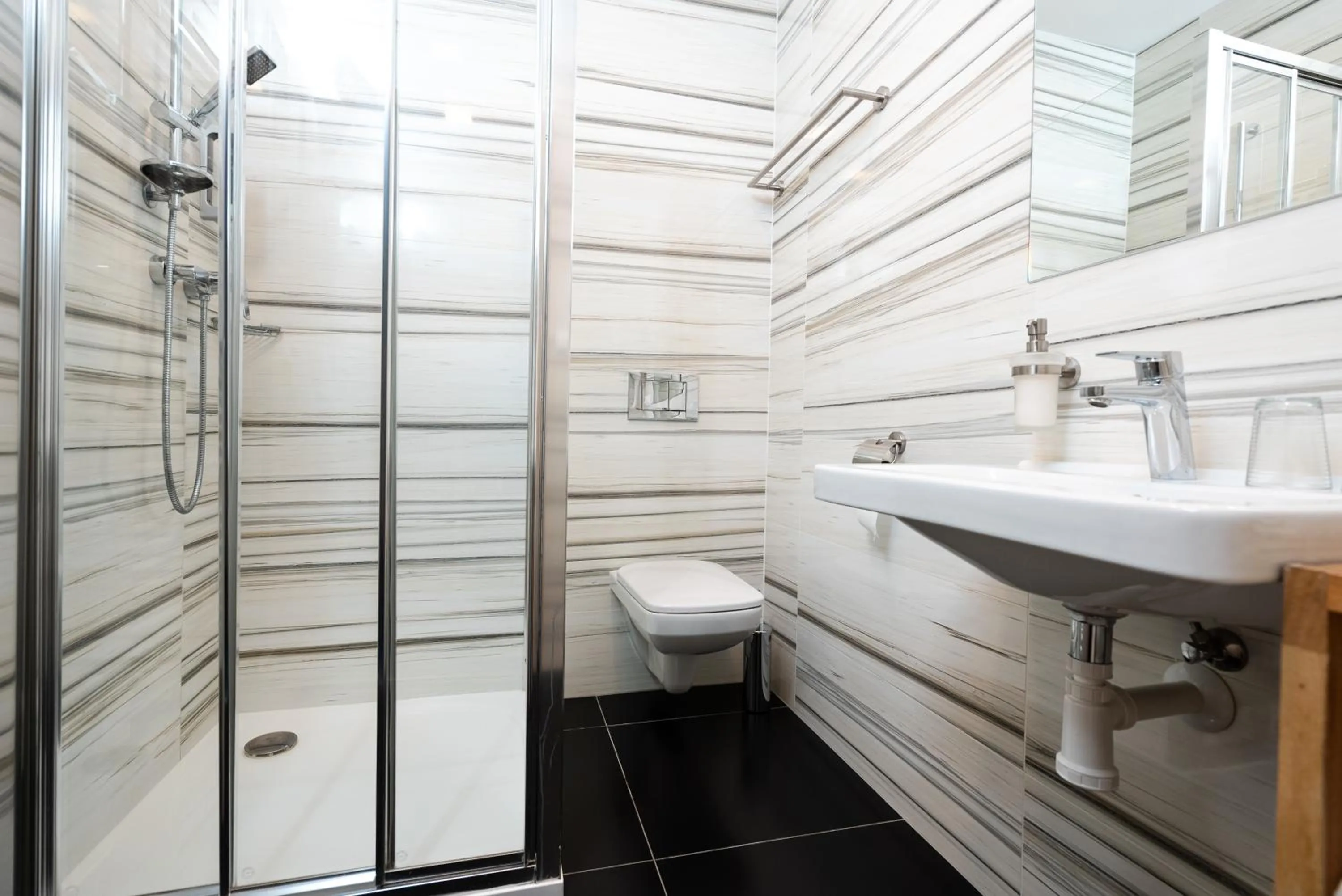 Shower in Wellness penzion U GIGANTU