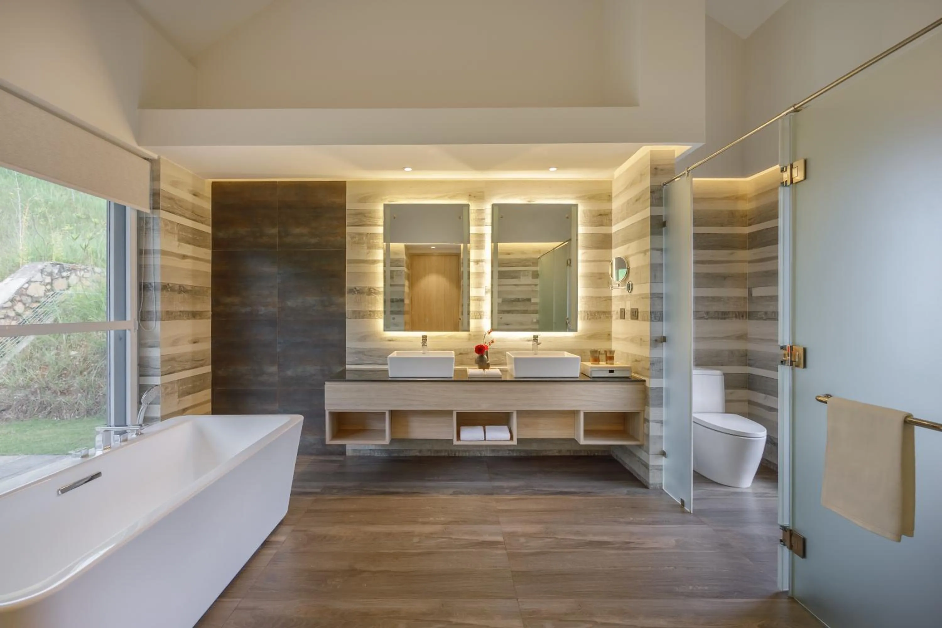 Bathroom in Himalayan Hideaway Resort Pokhara, The Centara Collection