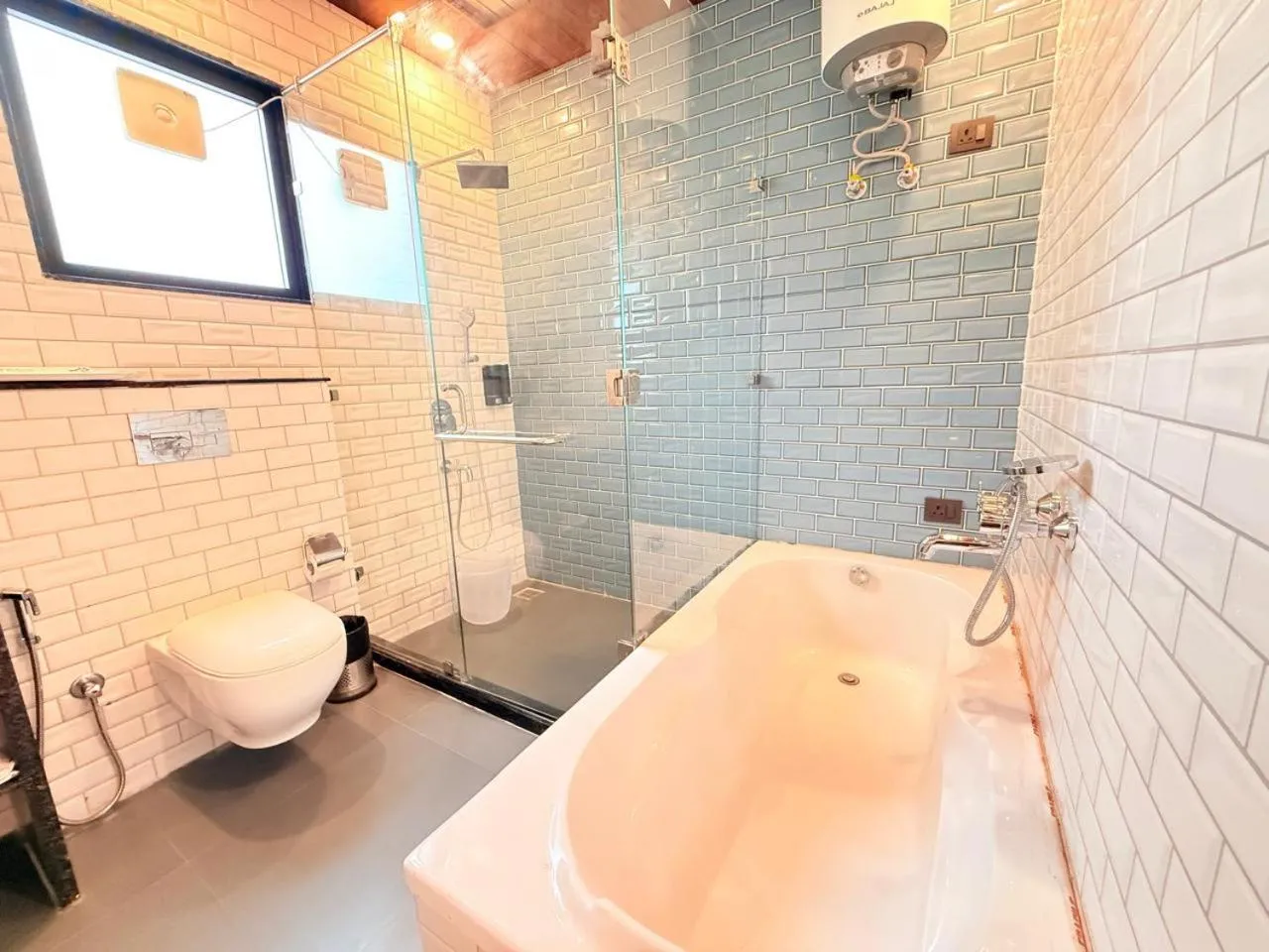 Shower in Rasa Boutique Stay