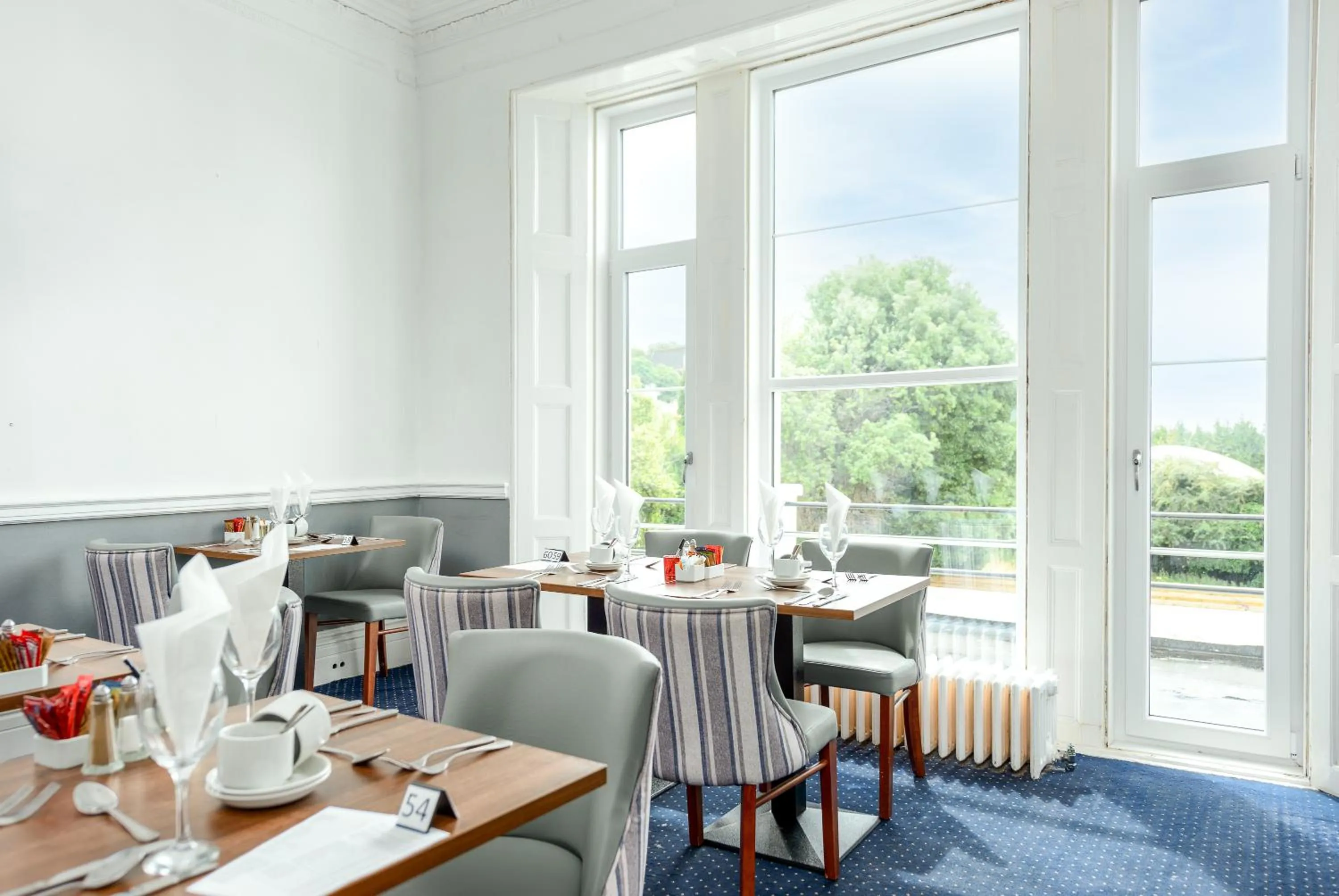 Restaurant/places to eat in Abbey Lawn Hotel