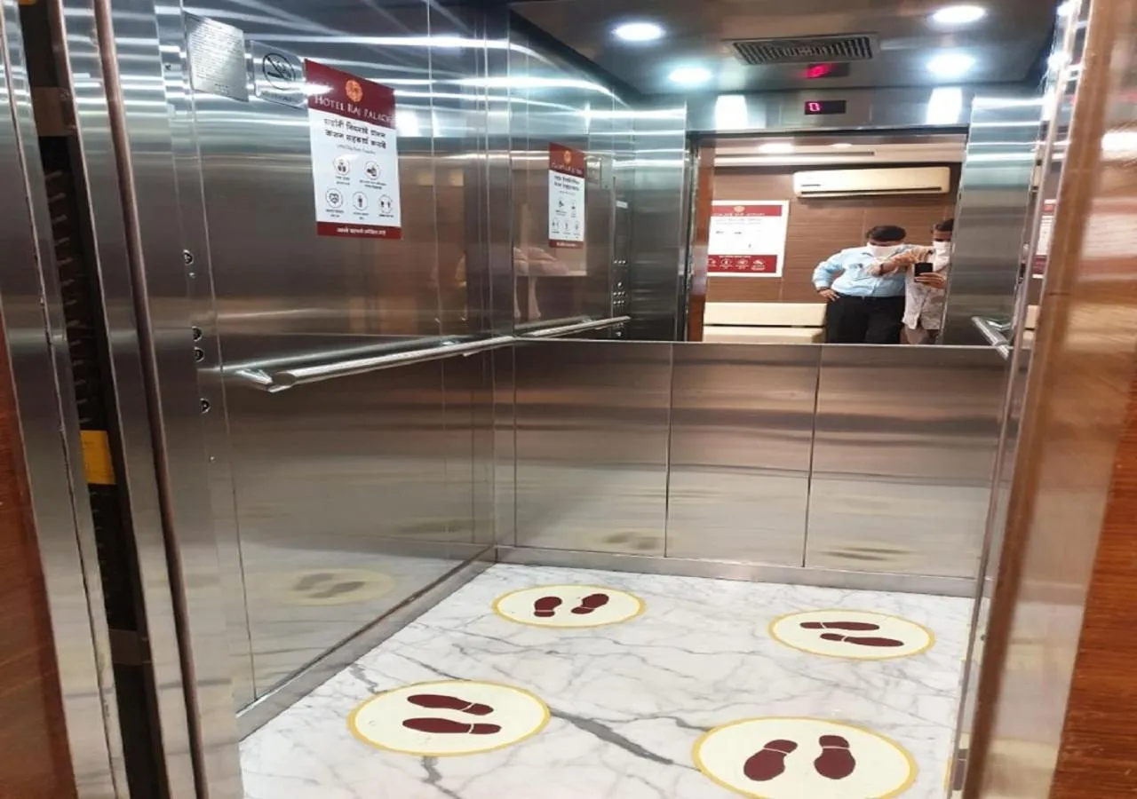 Area and facilities in Hotel Raj Palace