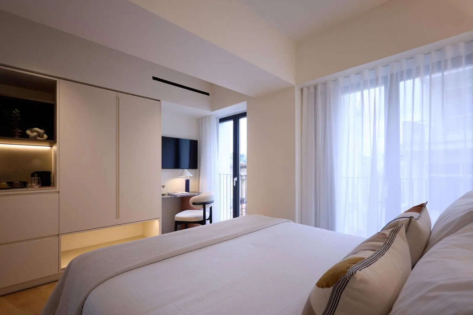 Bedroom, Bed in Bellen Athens Ηotel