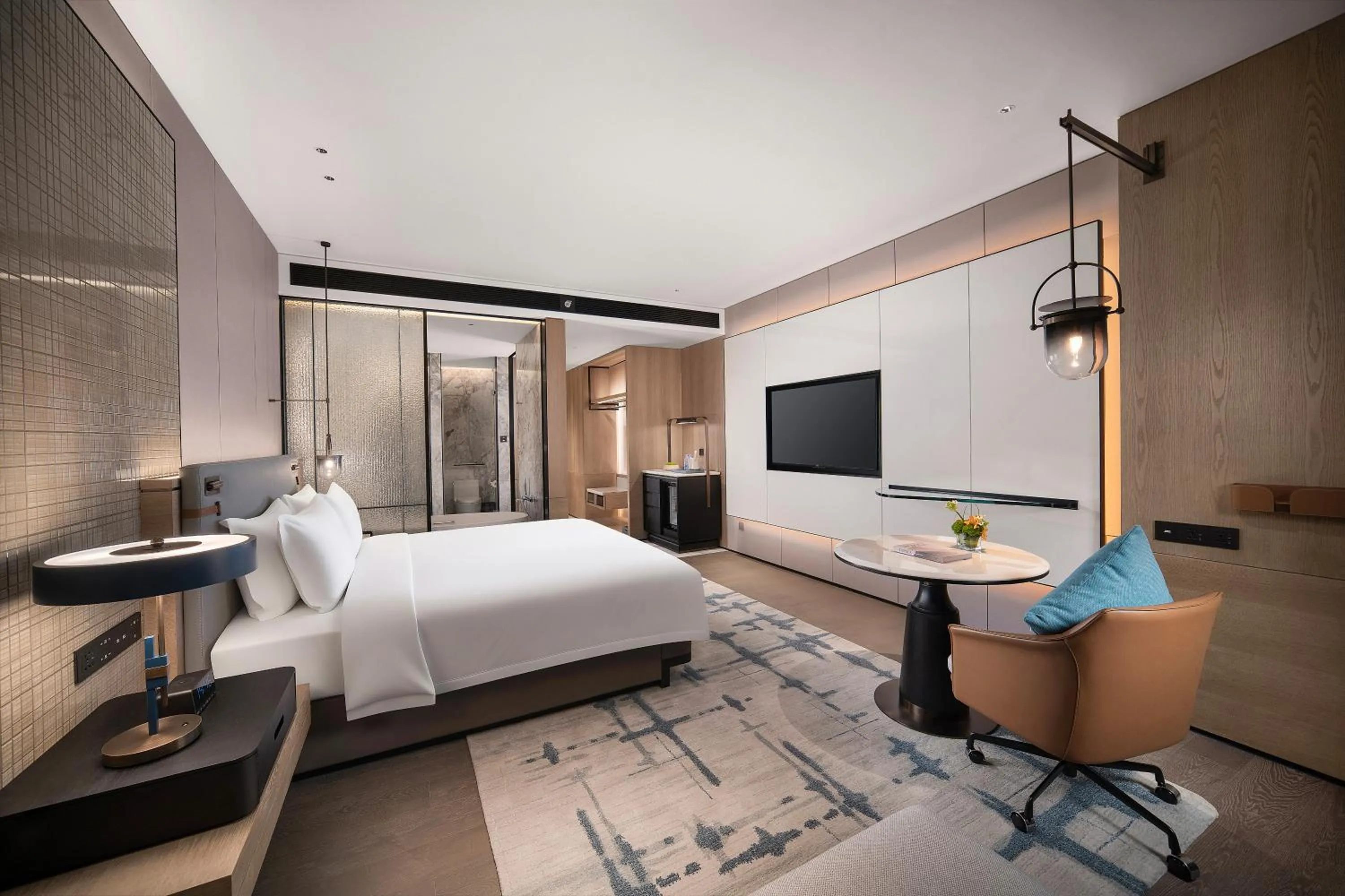 Bedroom in Wyndham Grand Shenzhen Guangming