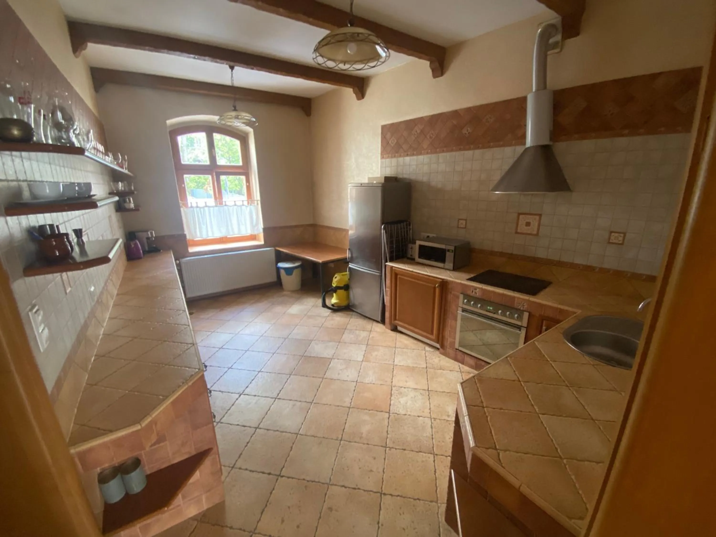 One-Bedroom Family Apartment - single occupancy in Red Bike Apart's