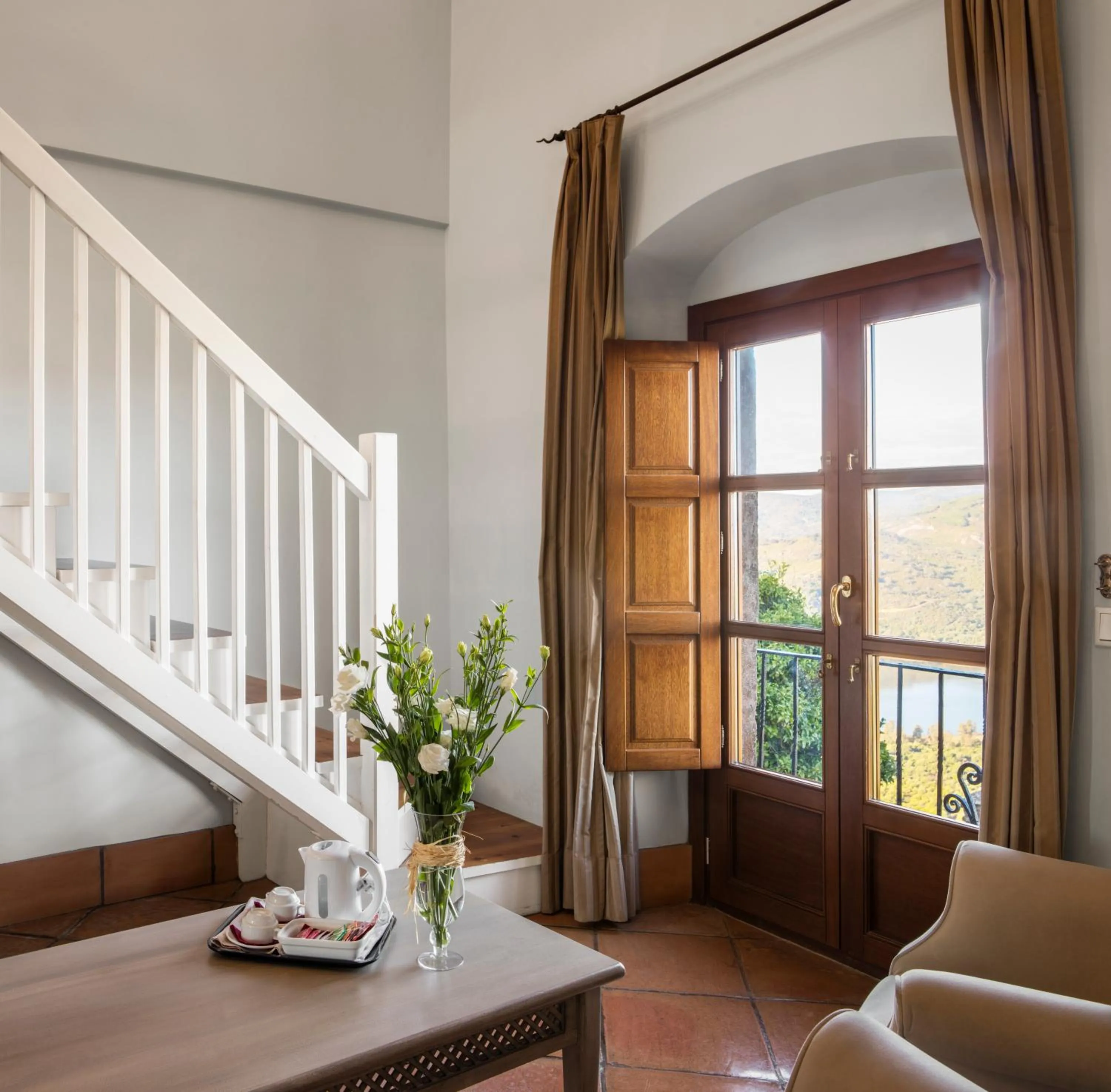 Living room in Hotel Tugasa Castillo de Castellar