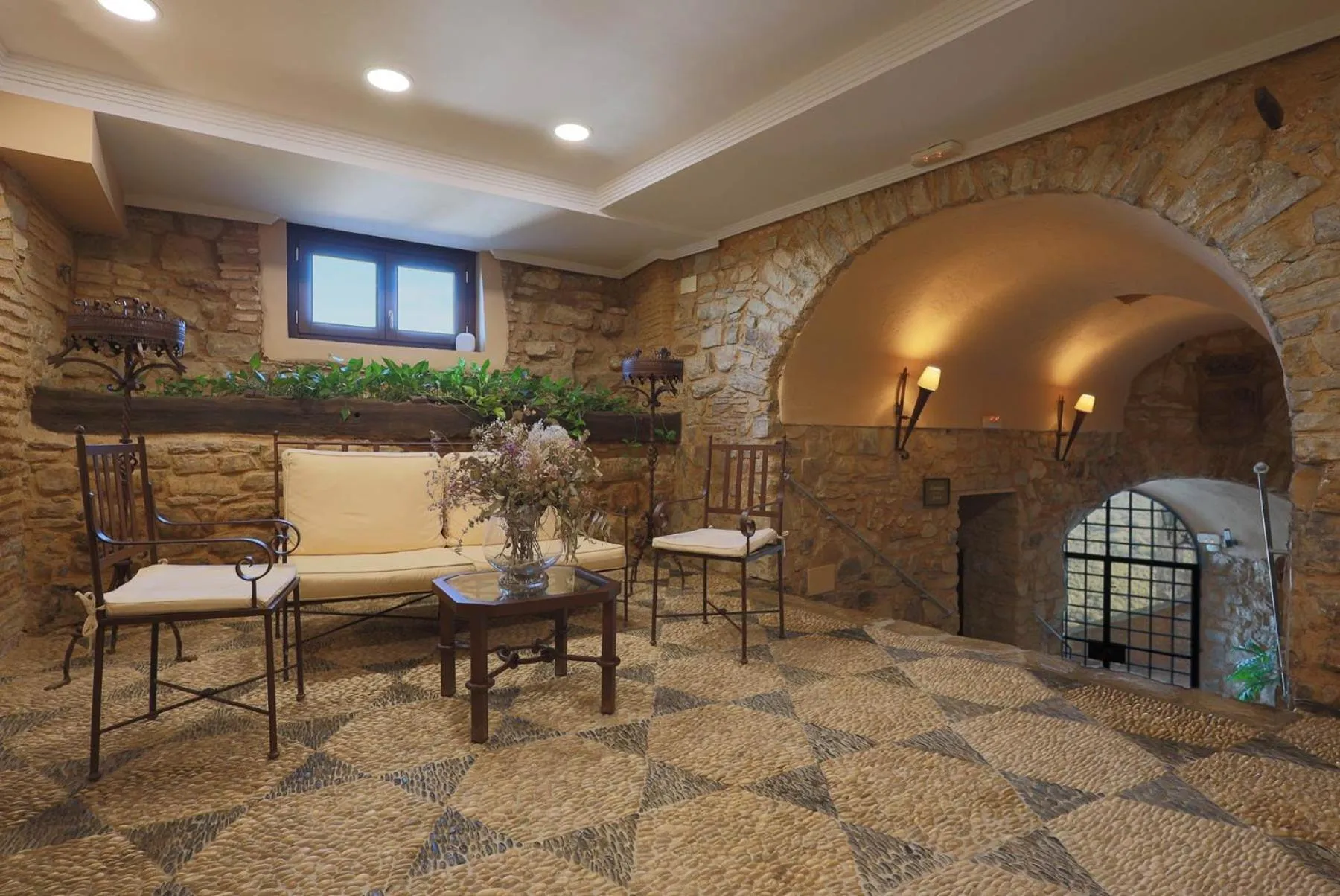 Living room in Hotel Tugasa Castillo de Castellar