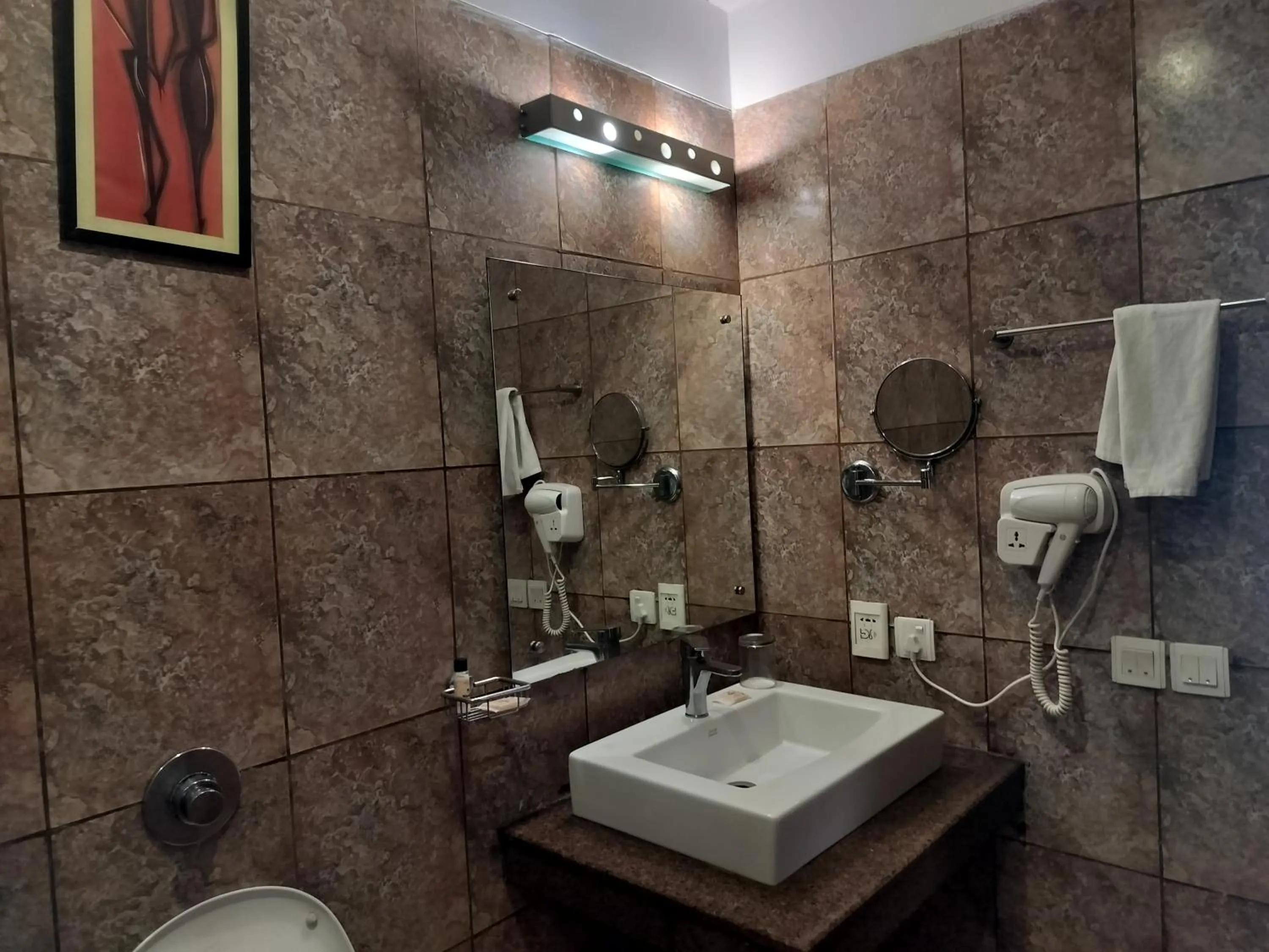 Bathroom in Stellar Resorts By Bel-La Monde, Rajokri, Near IGI Airport, Delhi