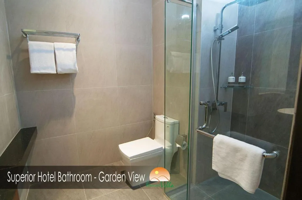 Bathroom in de Bintan Villa