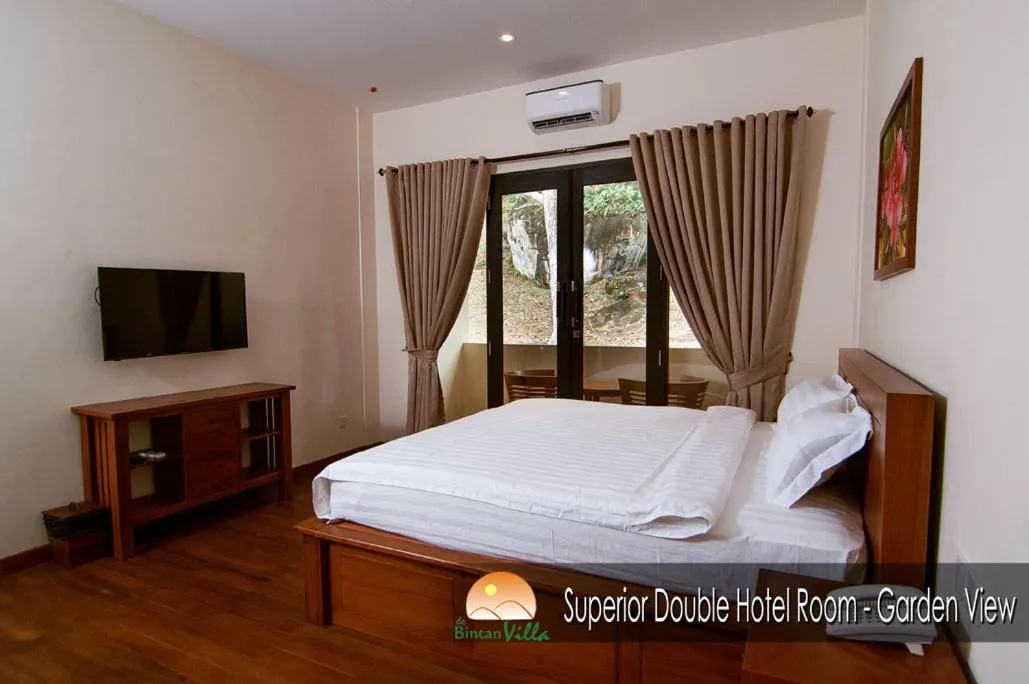 Bed in de Bintan Villa