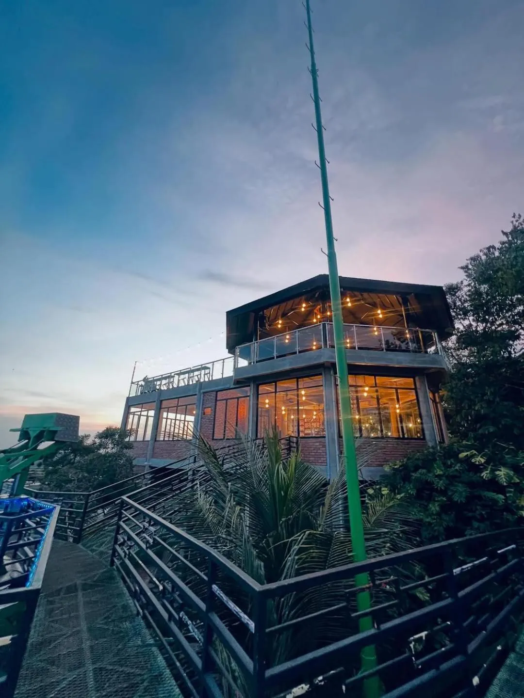 Restaurant/places to eat in de Bintan Villa