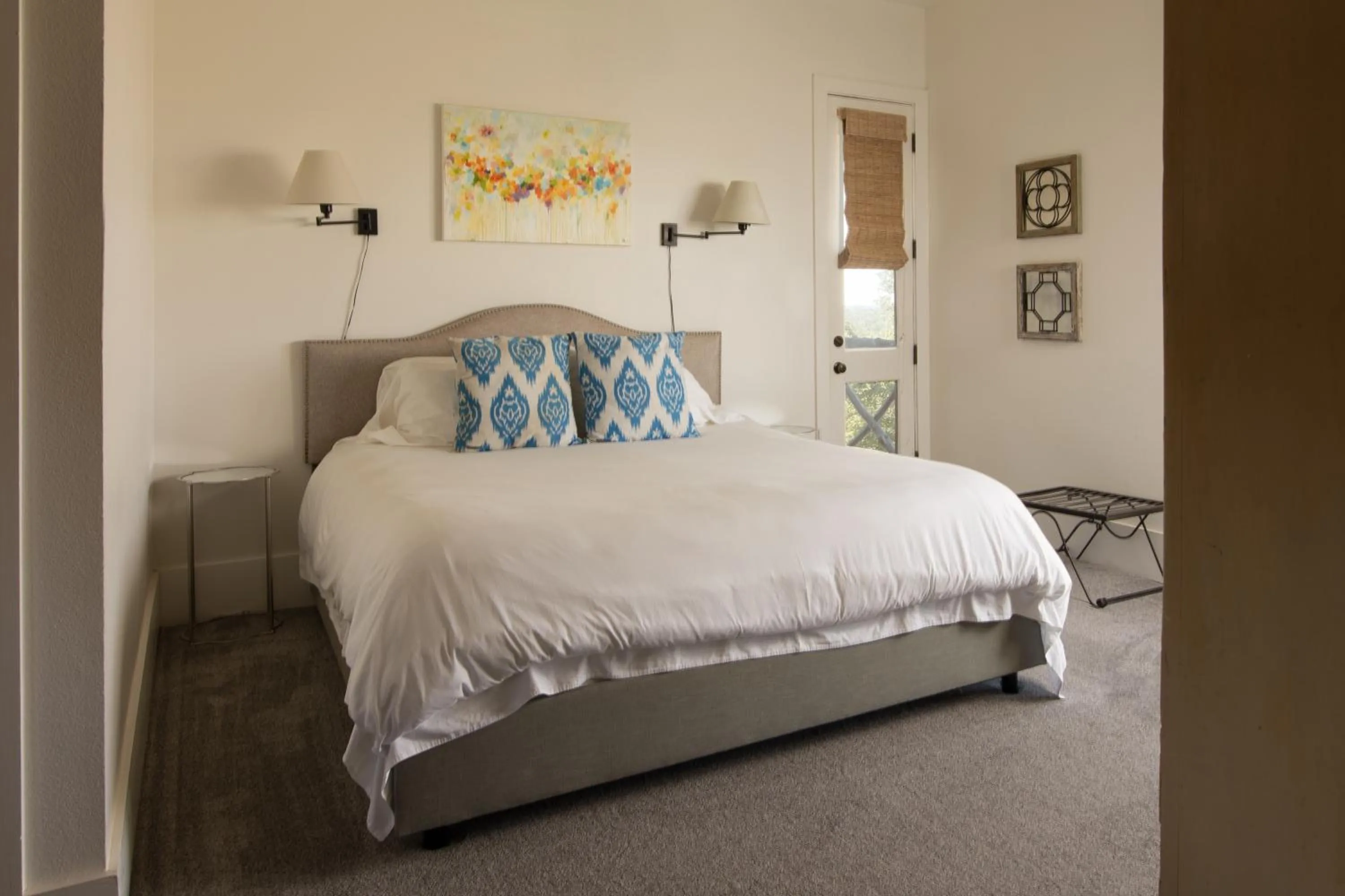 Bed in Sage Hill Inn & Spa