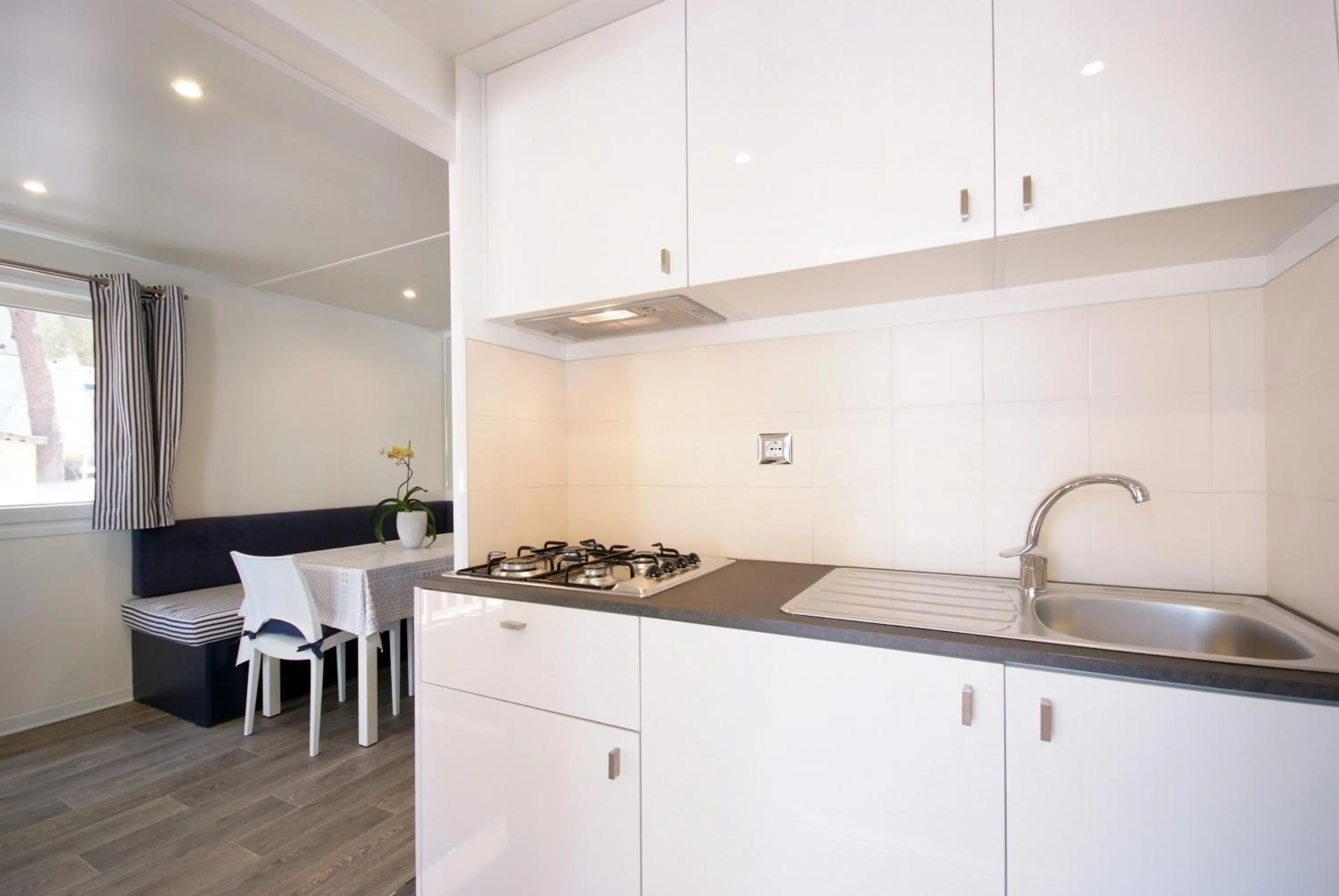Kitchen or kitchenette in Camping Village Le Calanchiole