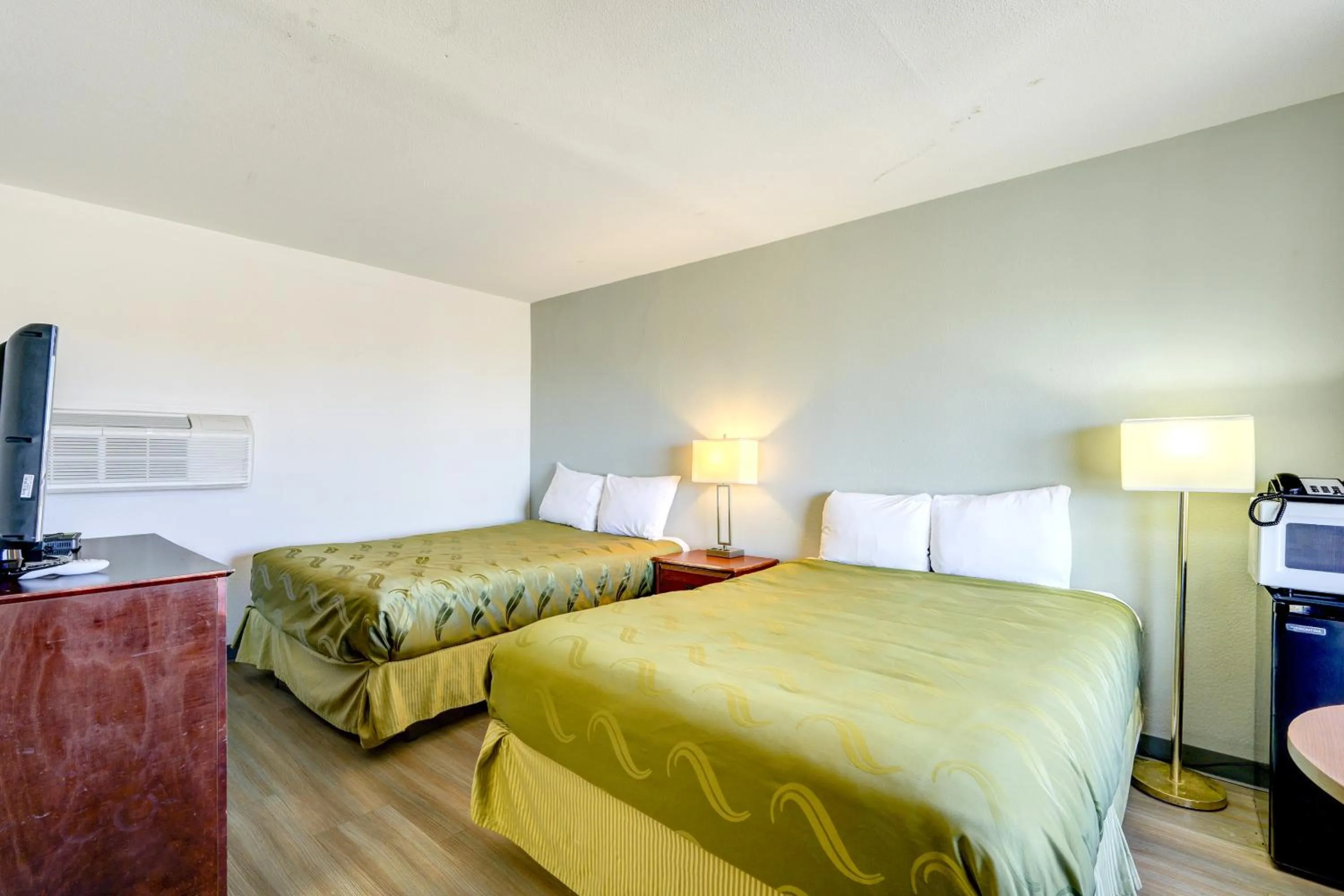 Bedroom, Bed in Capital O Travelers Inn Lawton Fort Sill