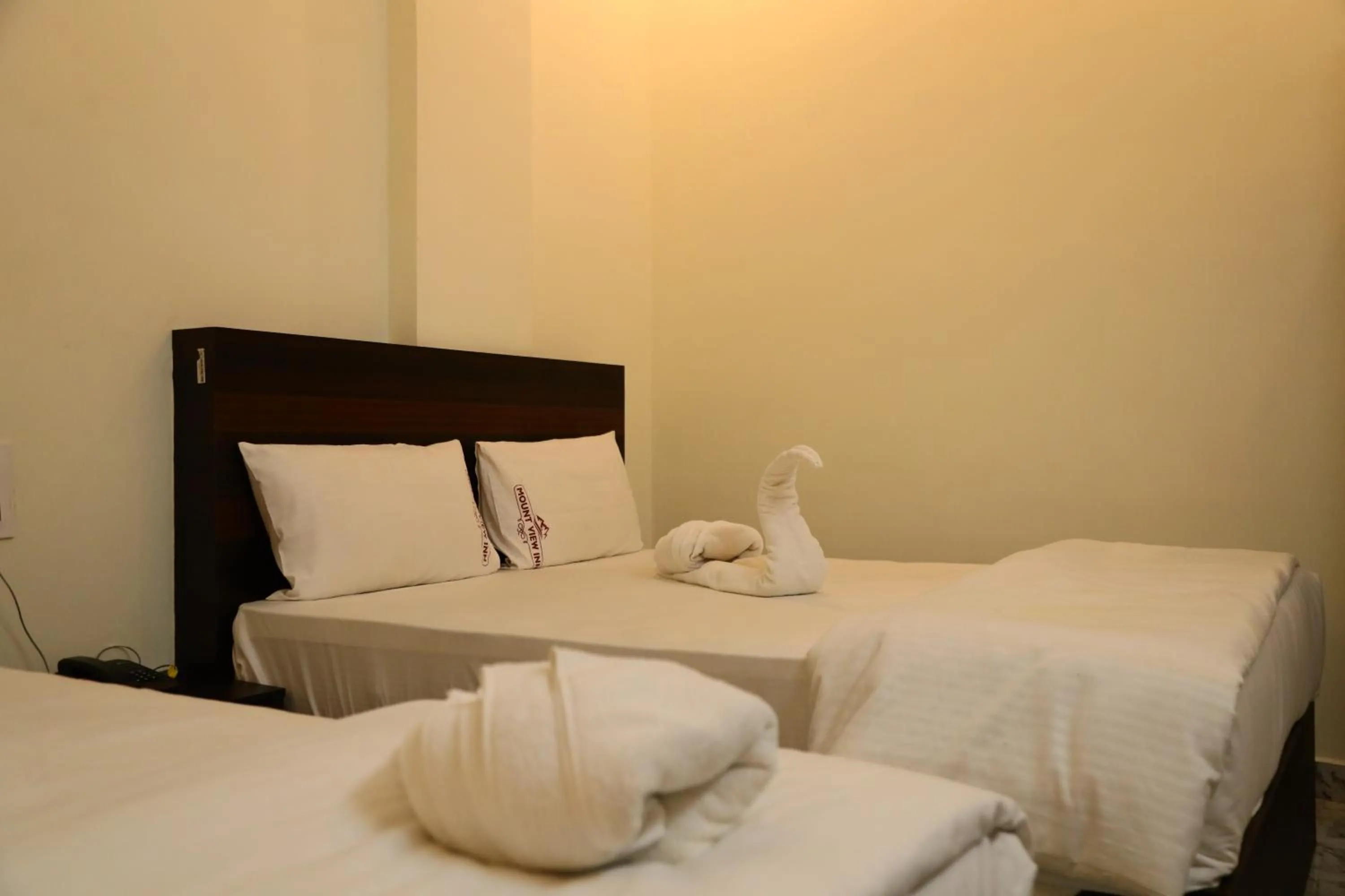 Bed in Mount View Inn