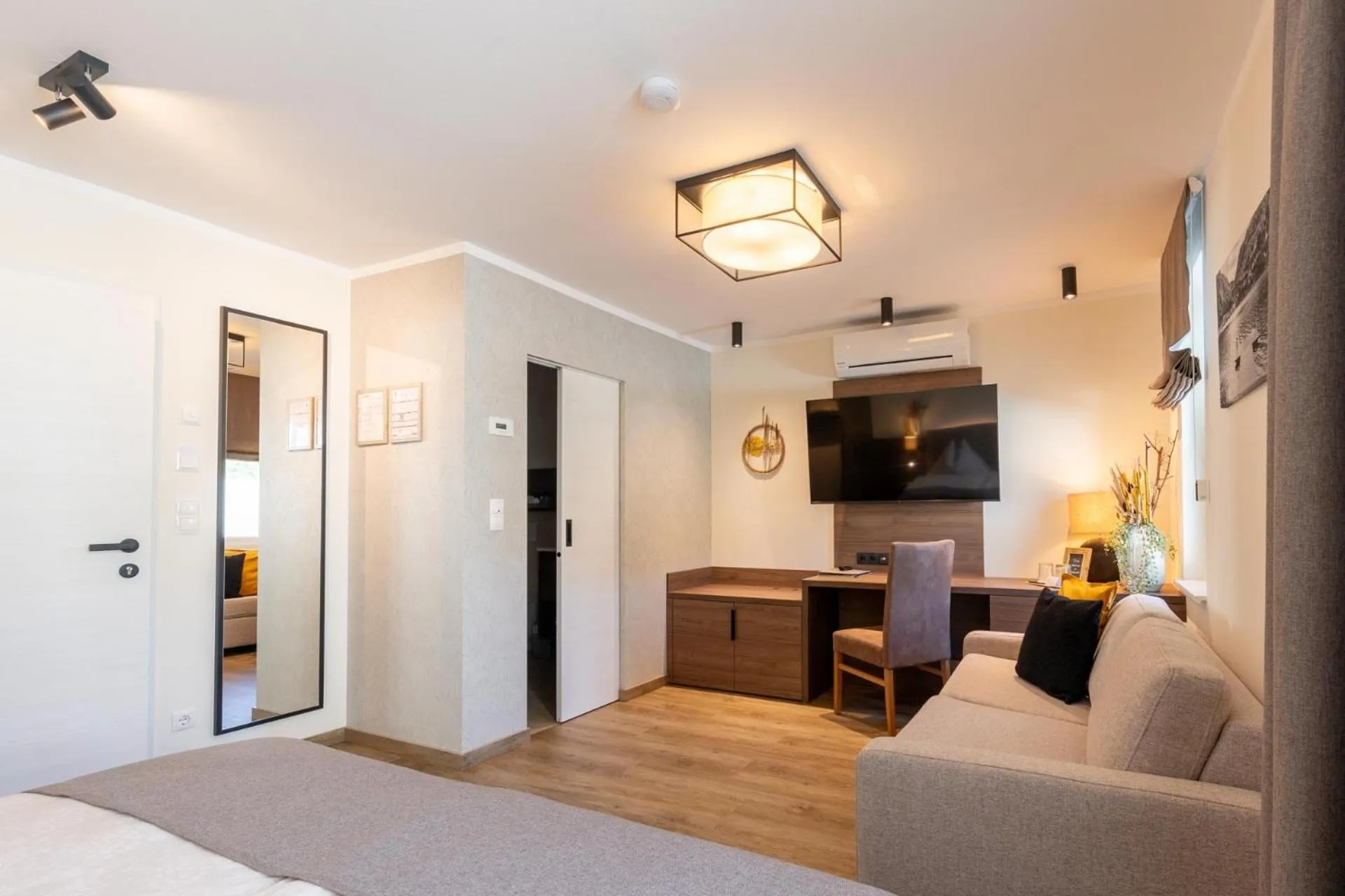 Seating area, Bed in Schliefauhof