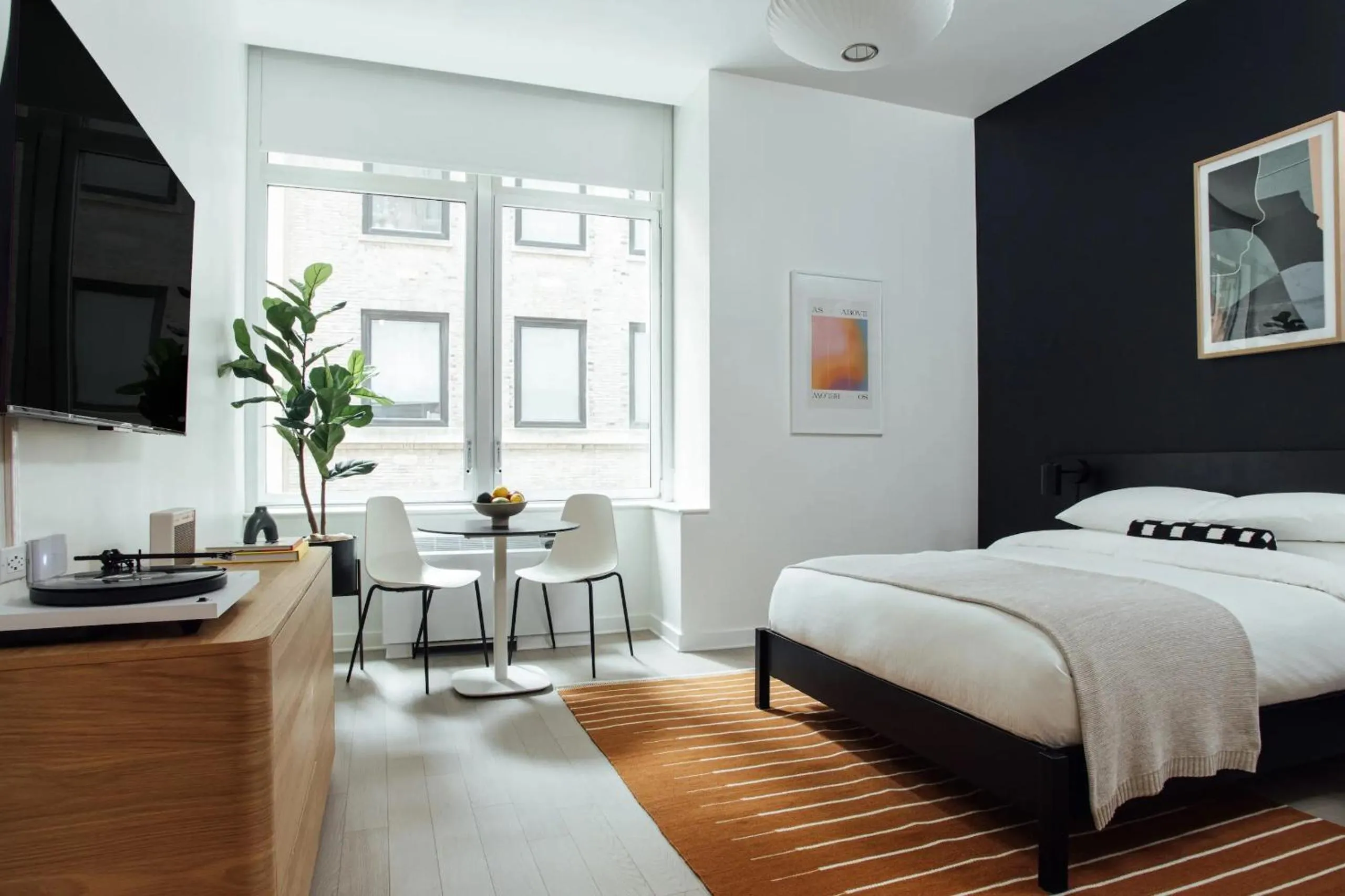 Bedroom, Bed in Mint House at 70 Pine