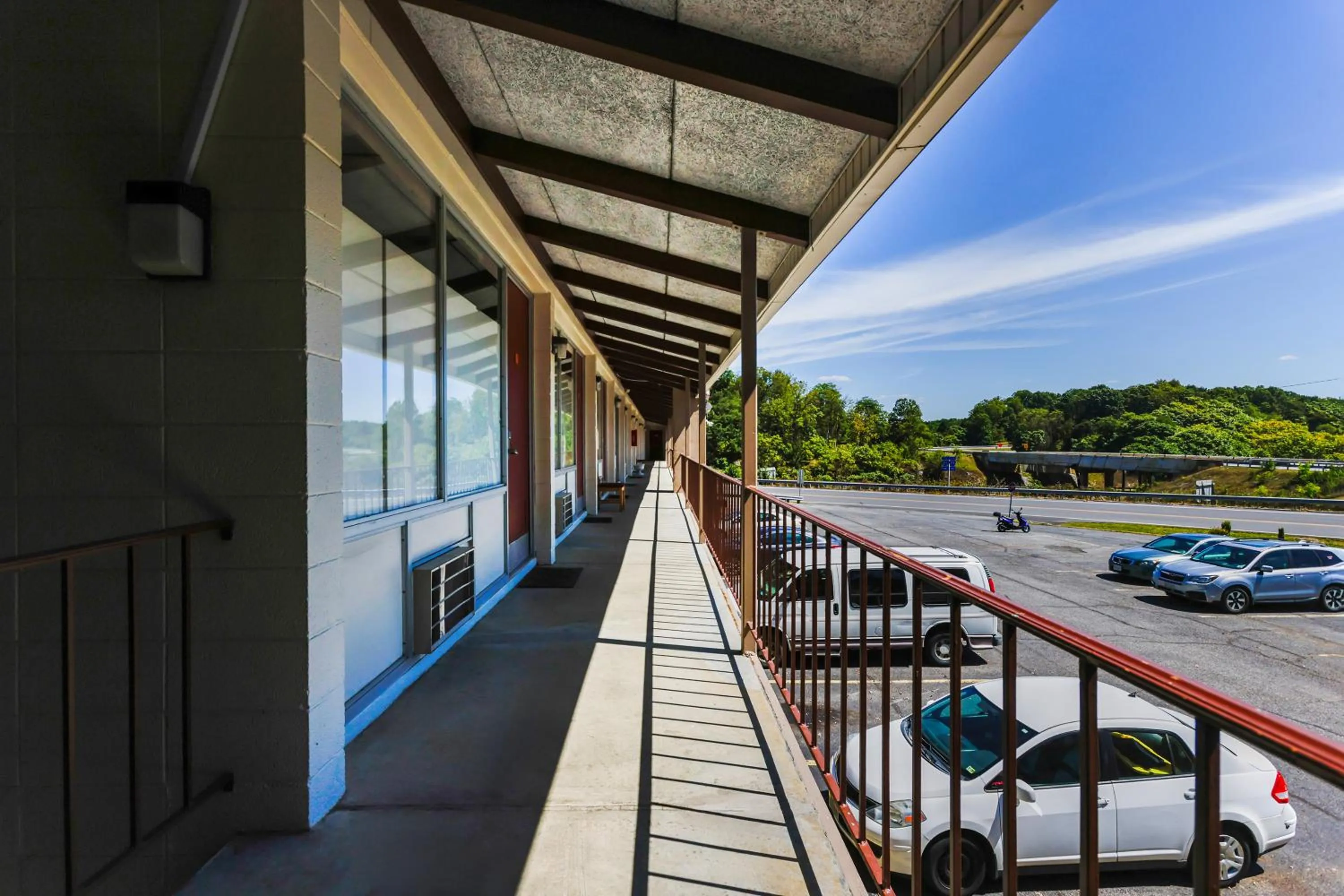 Lobby or reception in Edyn Hotel By Townhouse Wytheville US 52