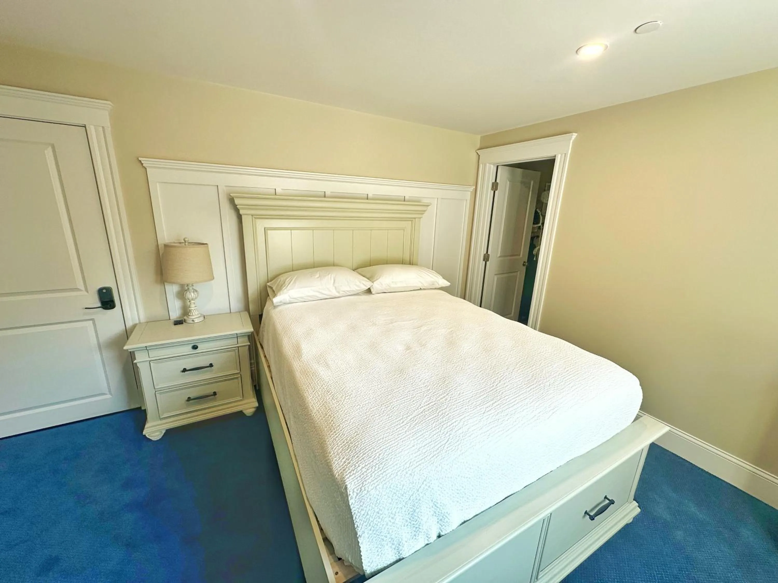 Winthrop Arms Hotel Restaurant Logan Airport