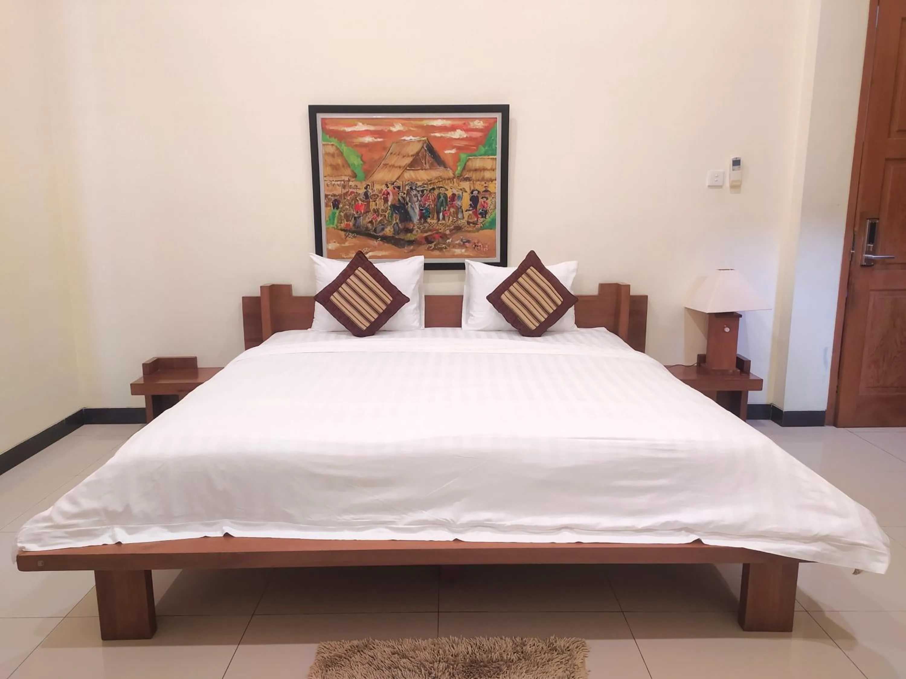 Bed in Alloro Boutique Hotel Pacitan