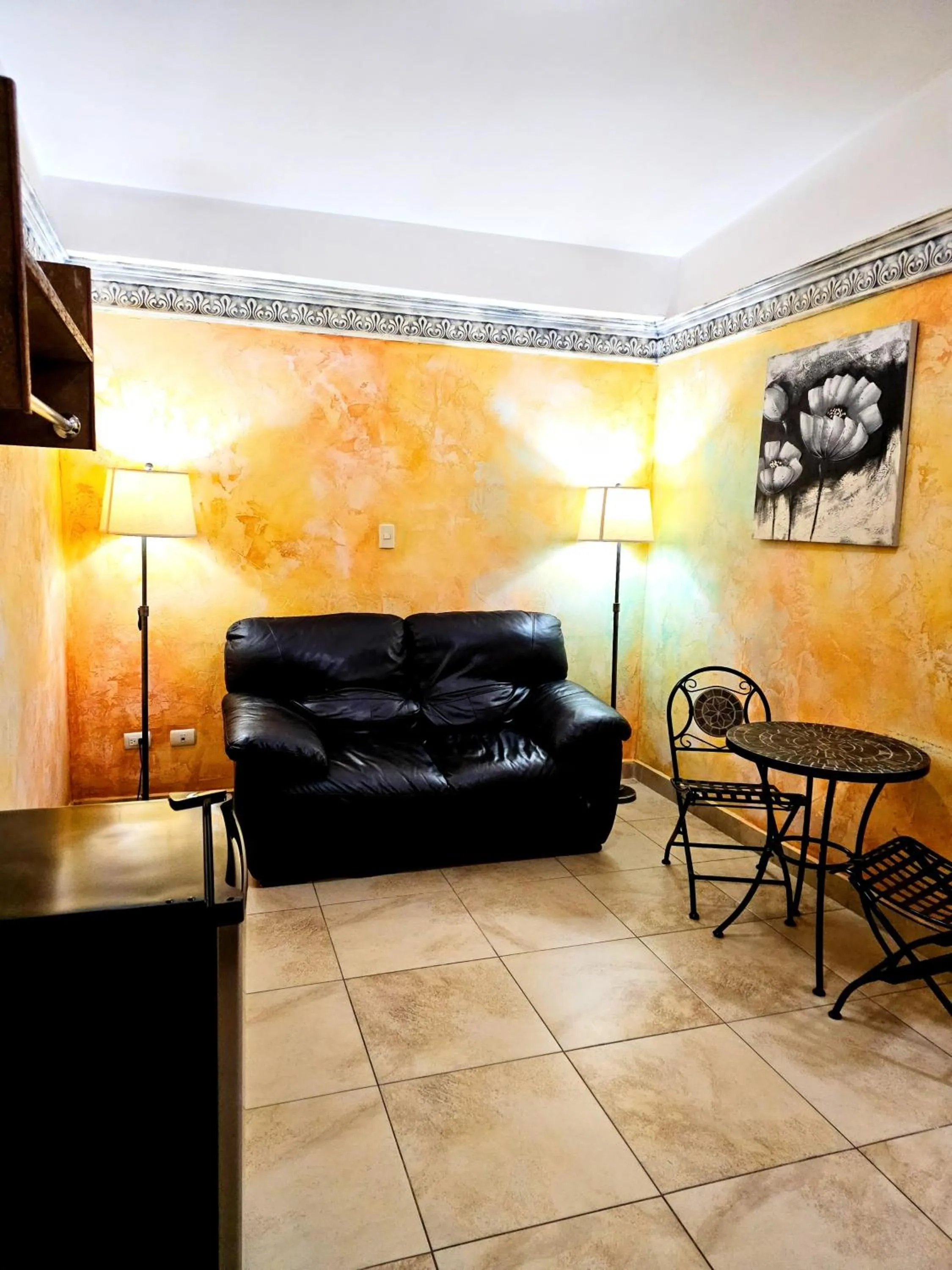 Living room in Antigua Inn Hotel