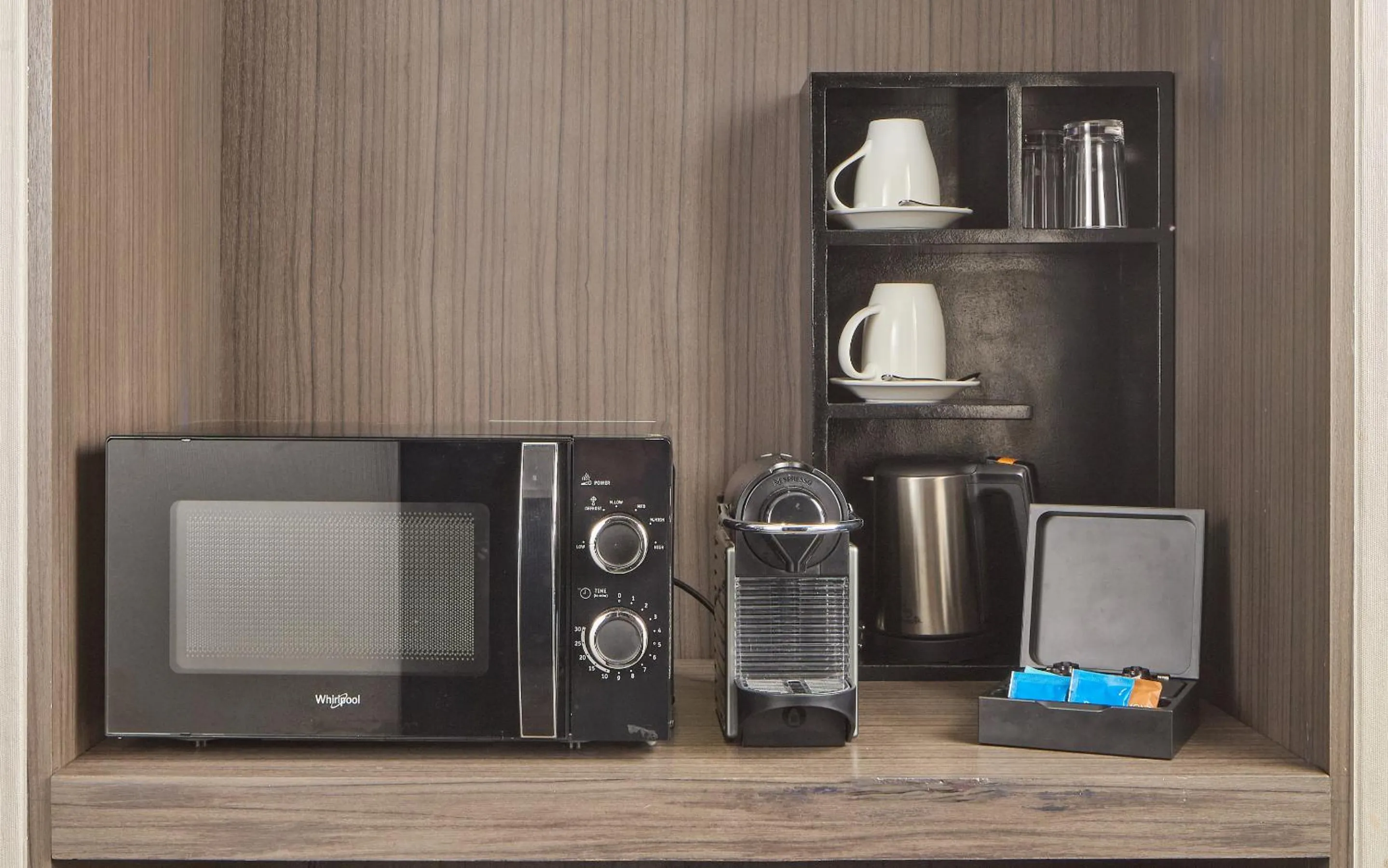 Coffee/tea facilities in Belmont Hotel Manila near NAIA Terminal 3 MNL