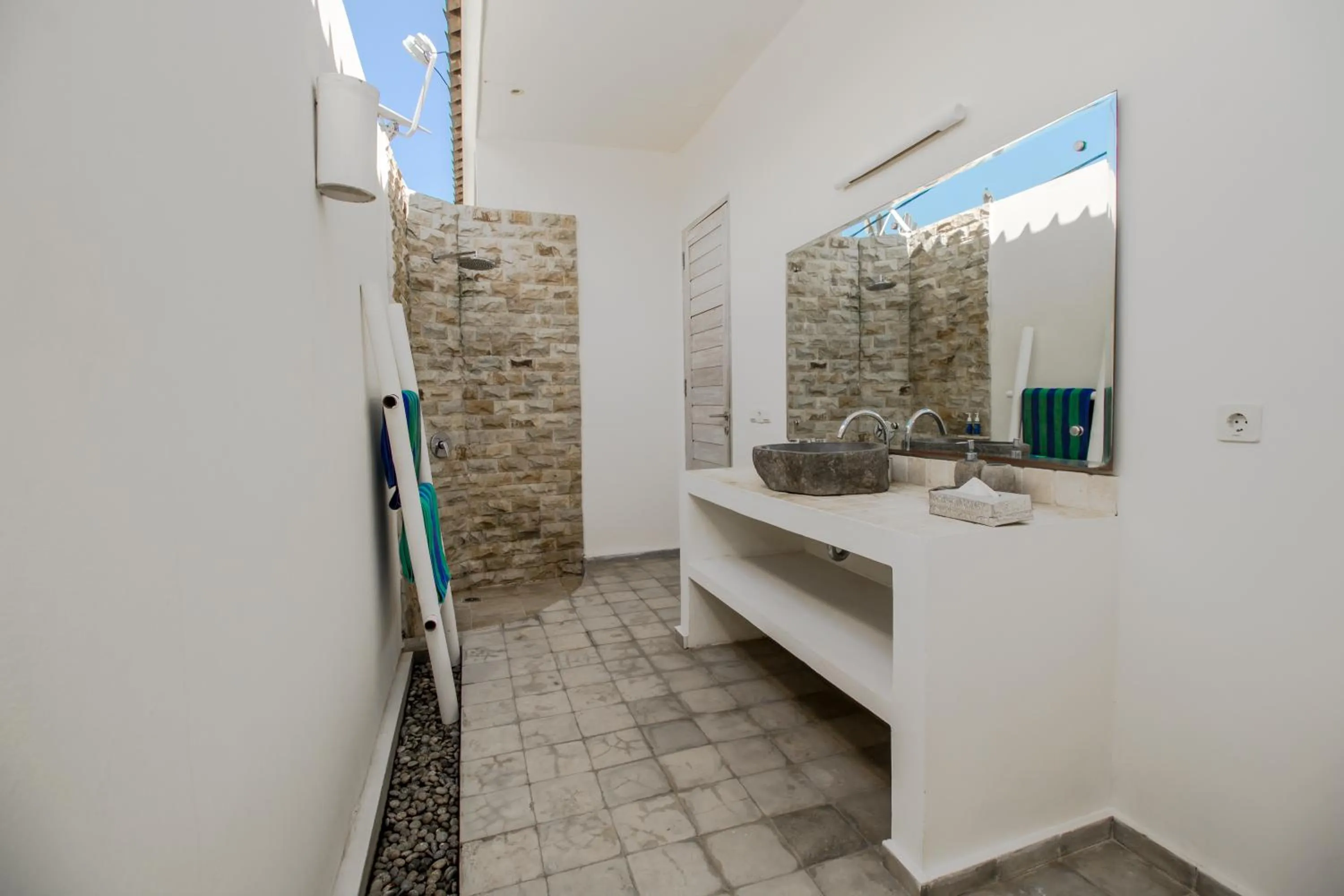 Bathroom in Tamoa Boutique Hotel