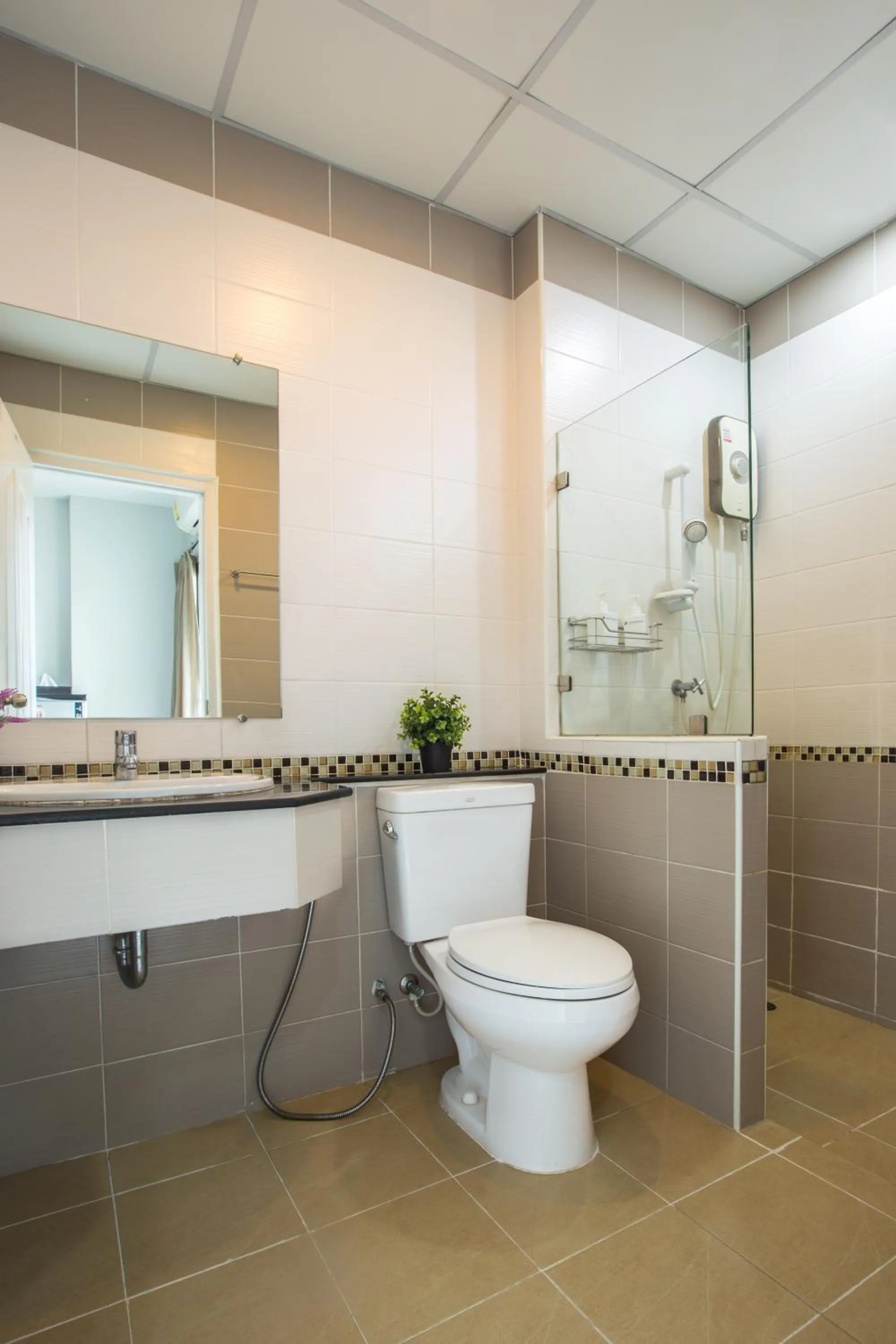 Central Place Serviced Apartment