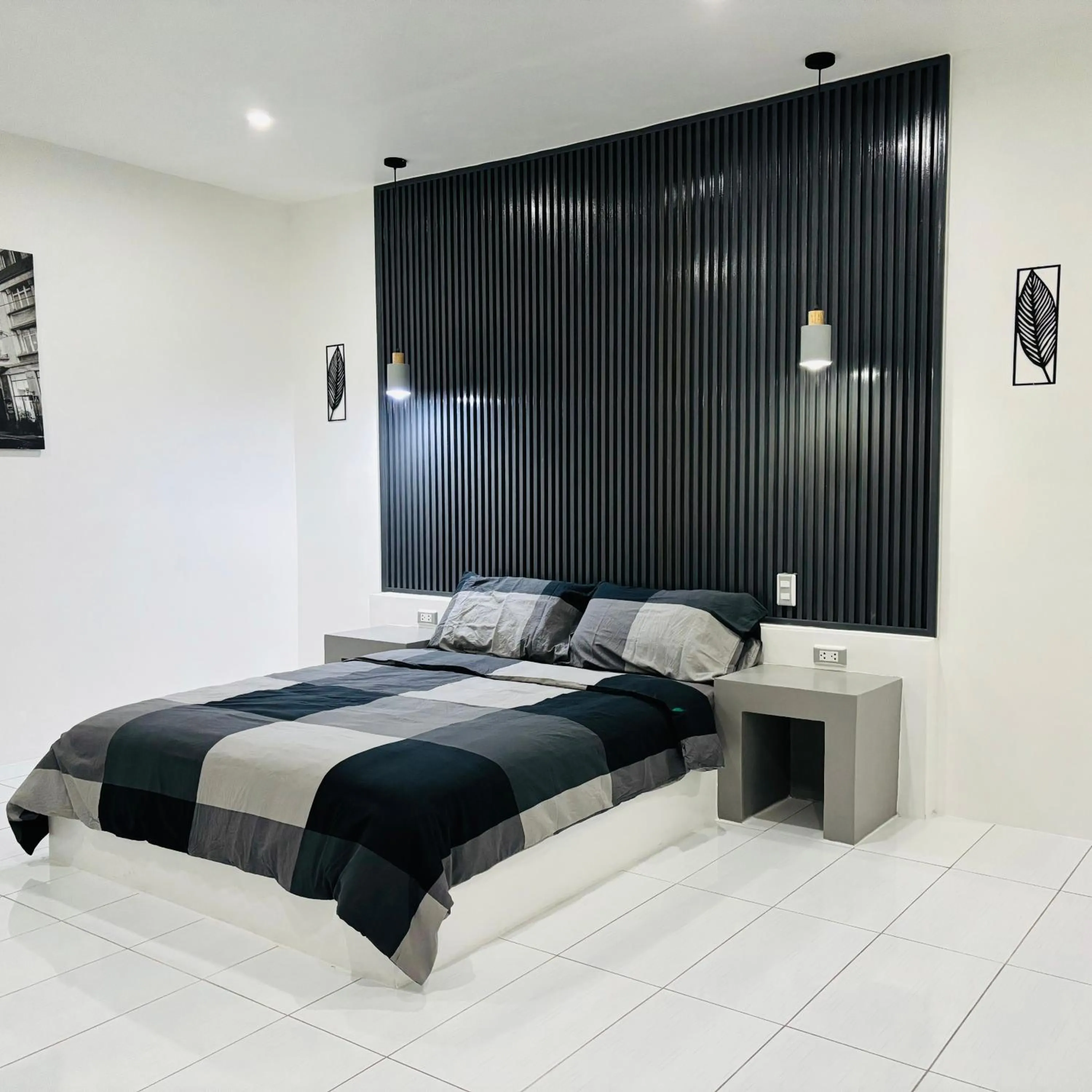 Bed in Hotel Sisters Inn