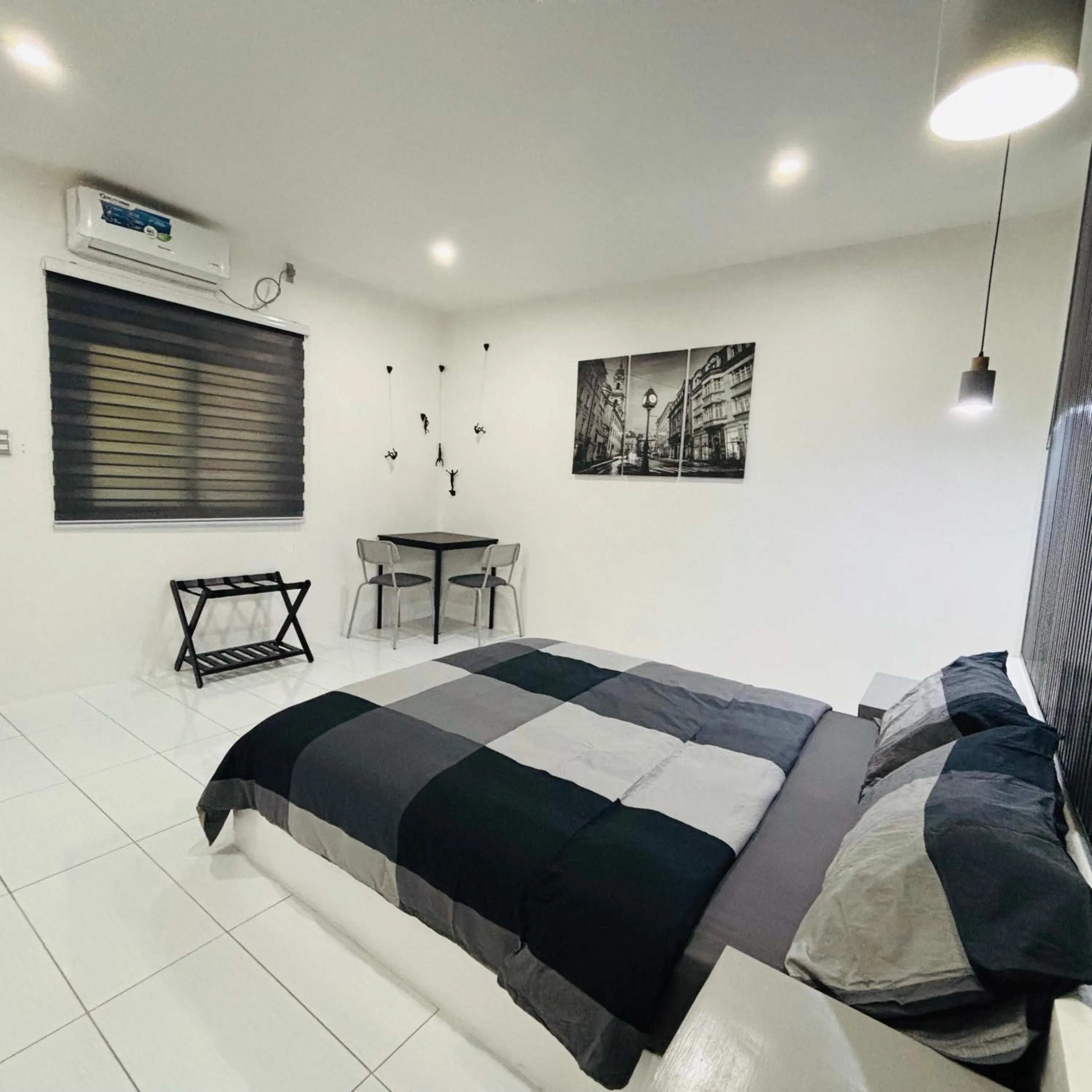 Bed in Hotel Sisters Inn