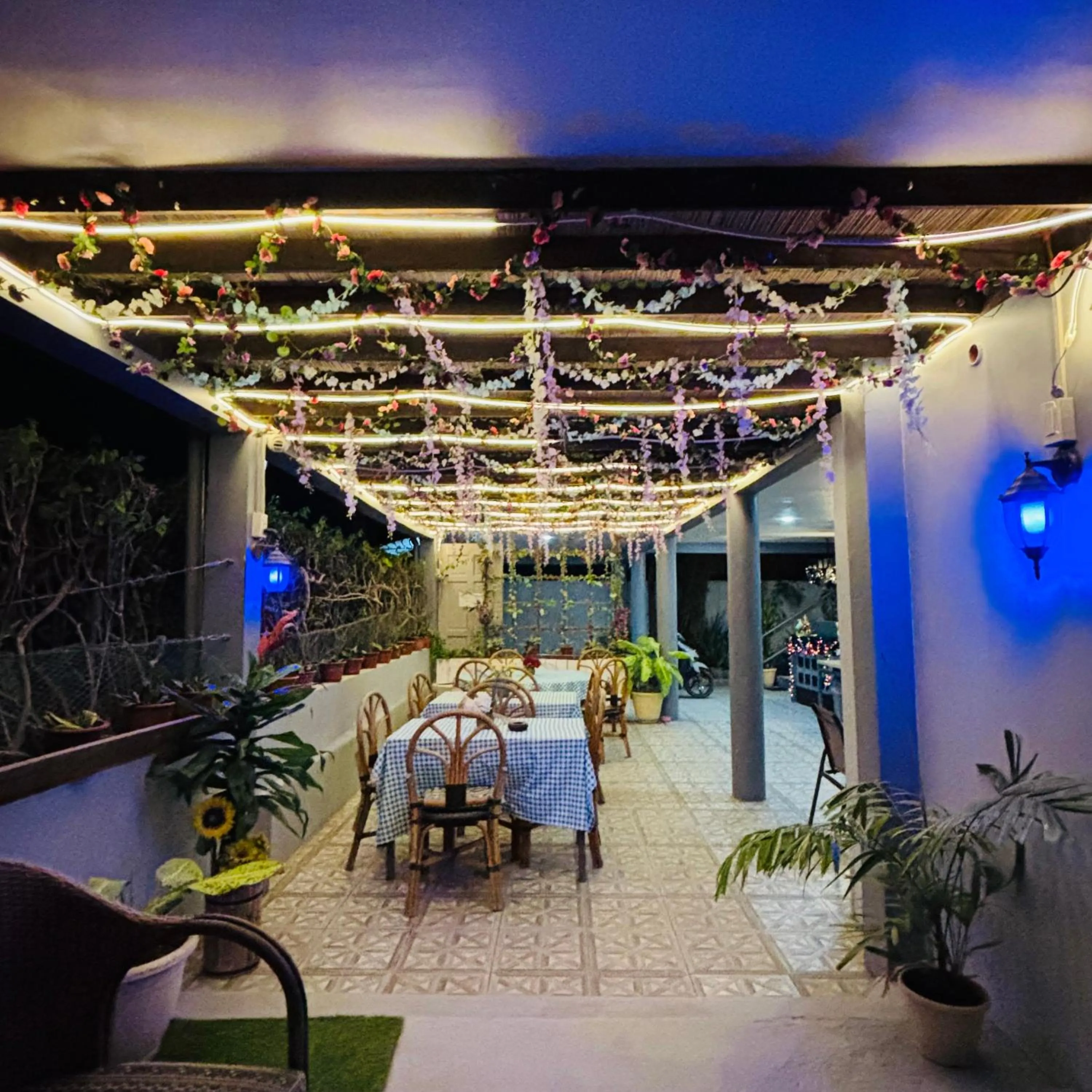 Patio in Hotel Sisters Inn