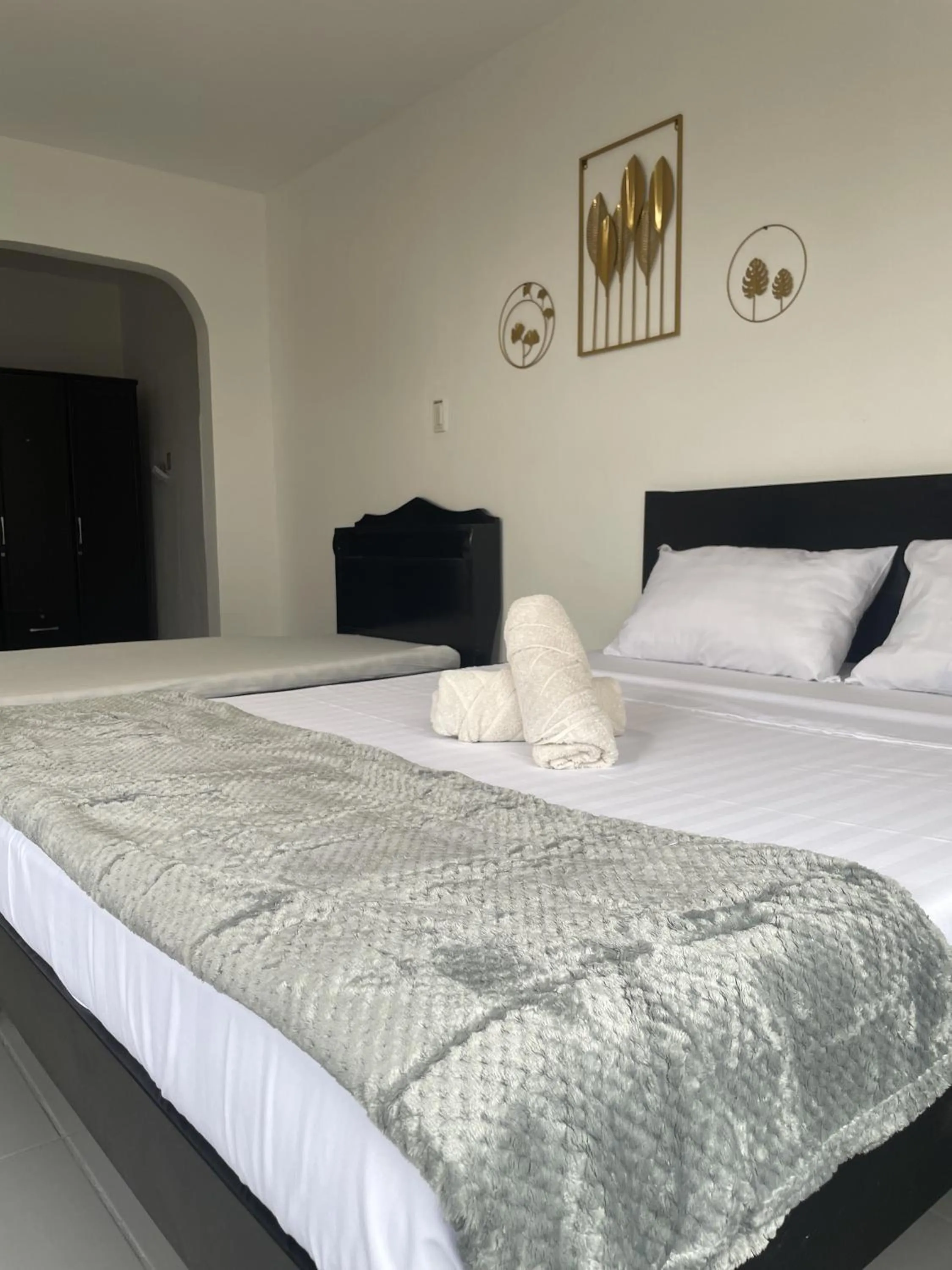 Bed in Hotel Sisters Inn