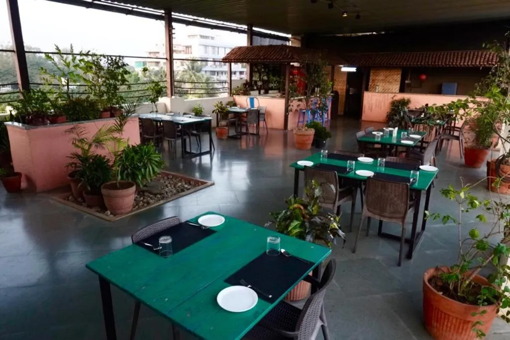 Restaurant/places to eat in Krishna Inn - Royal Hotels