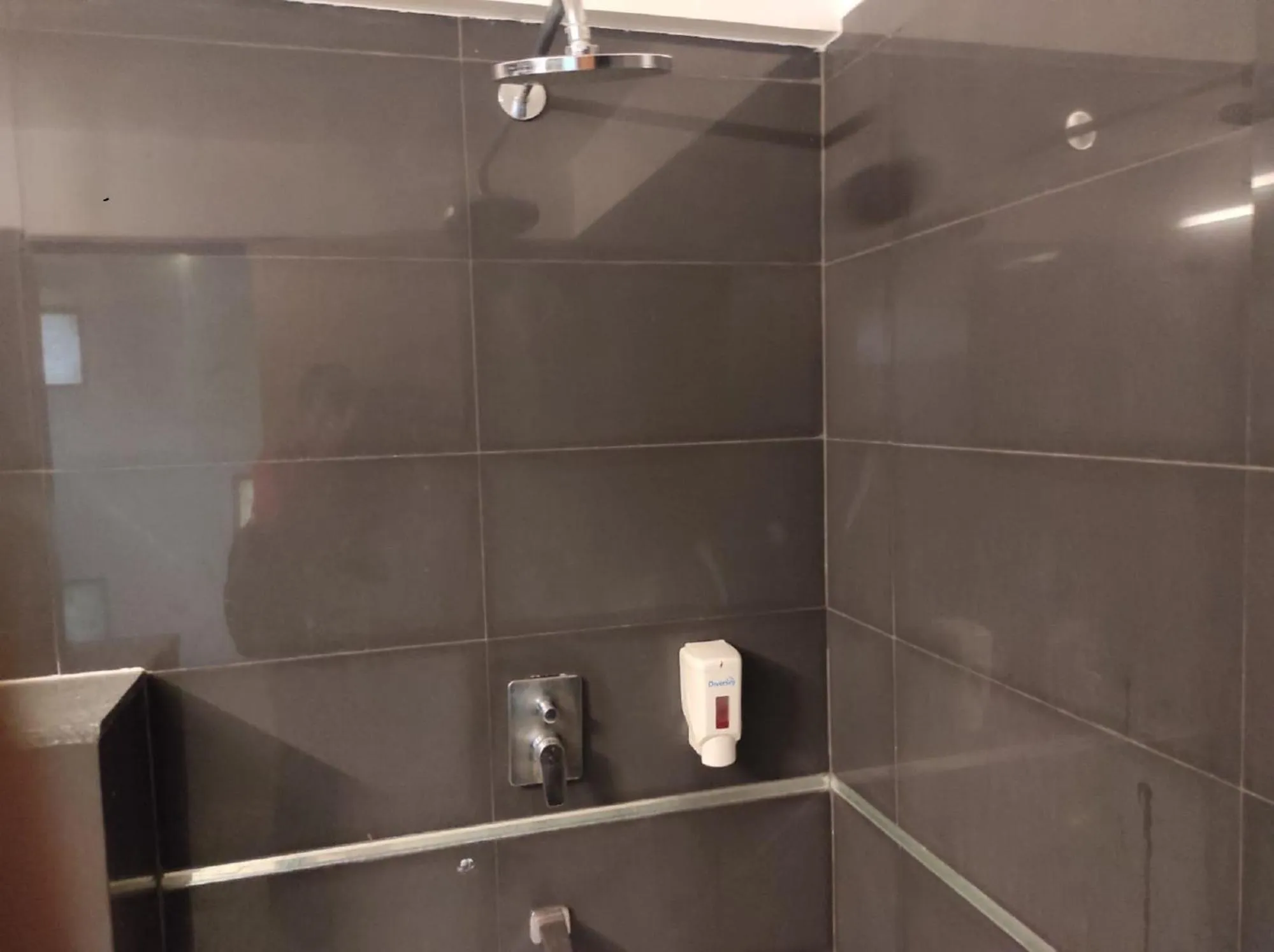 Shower in Krishna Inn - Royal Hotels