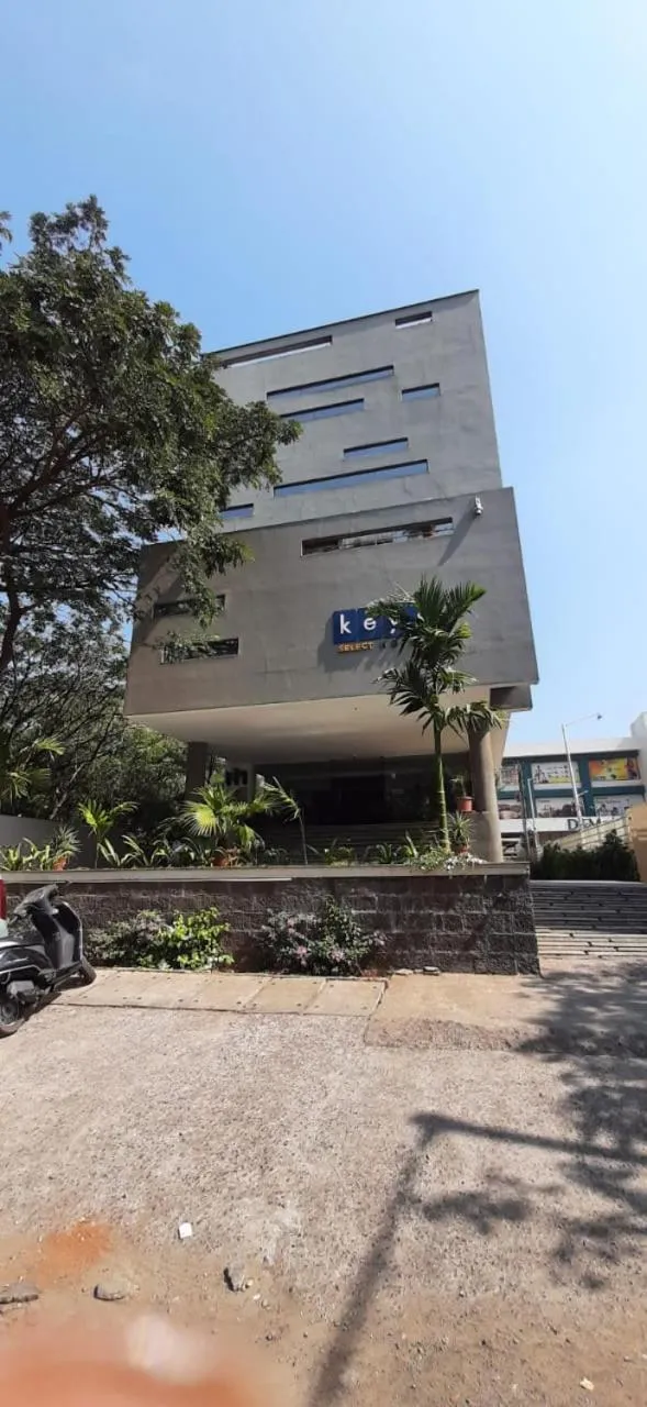 Property building in Krishna Inn - Royal Hotels