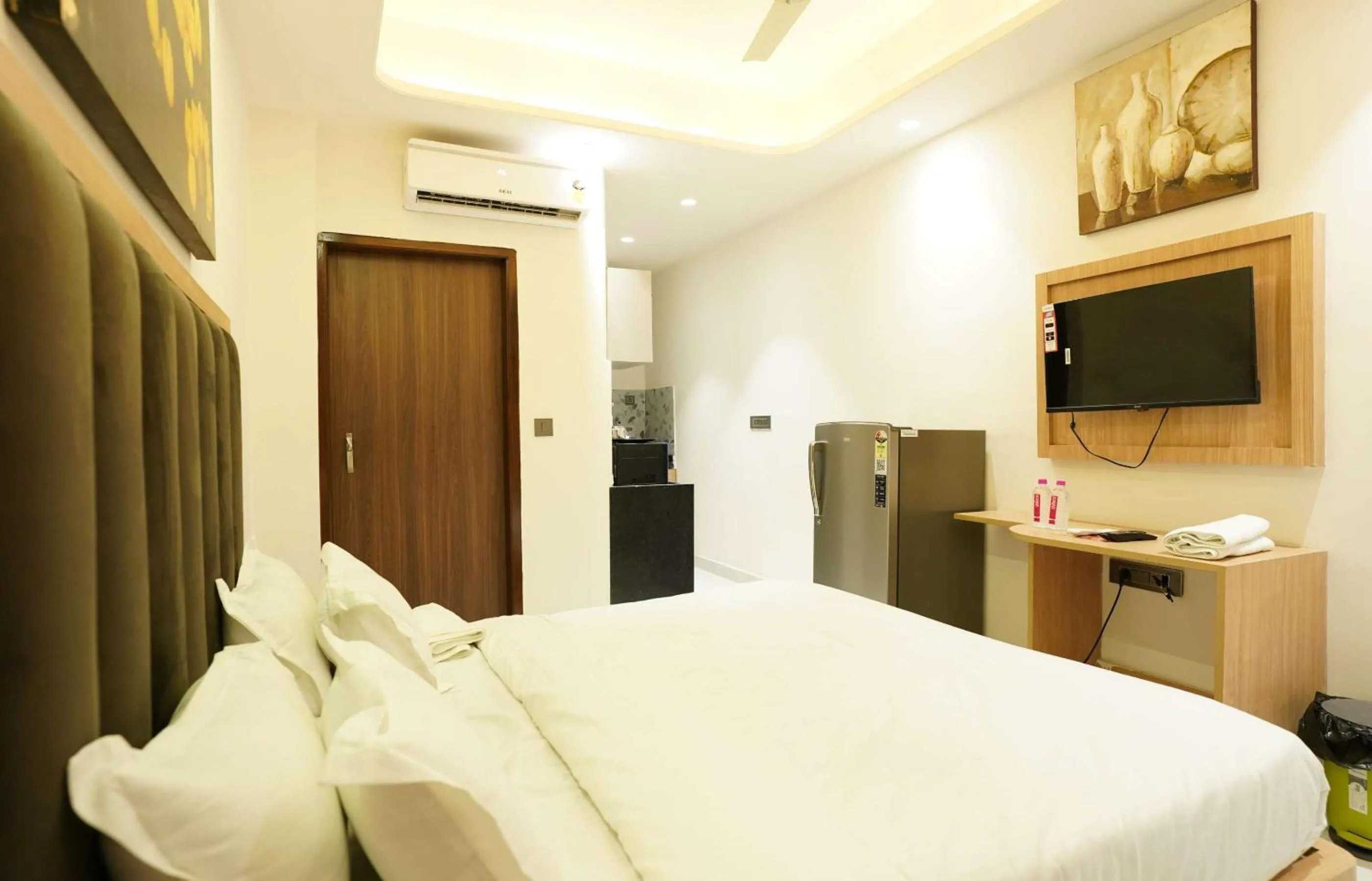 Bedroom, Bed in HOTEL V Inn STUDIO