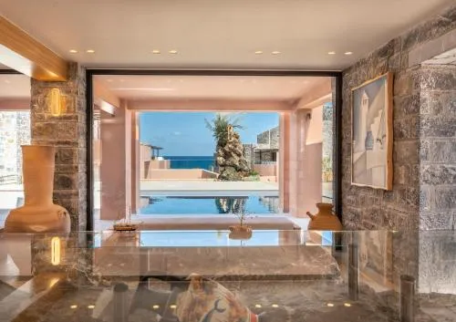 Volta Seaside Boutique Hotel