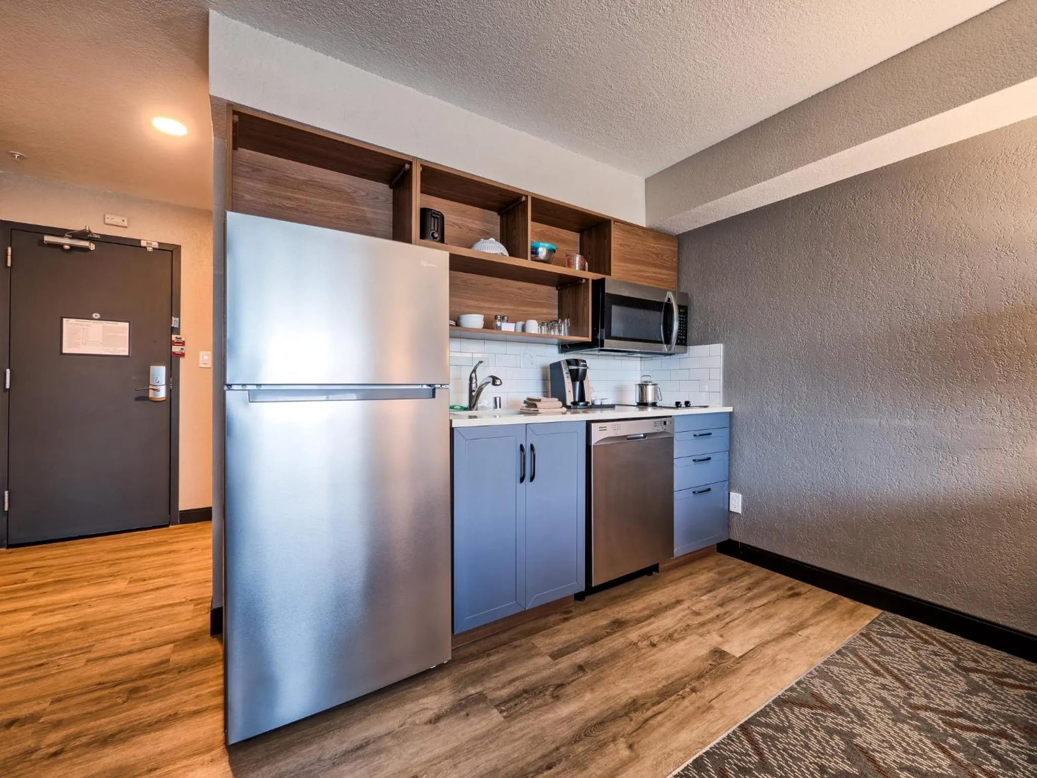 Photo of the whole room in Candlewood Suites Tacoma Mall by IHG